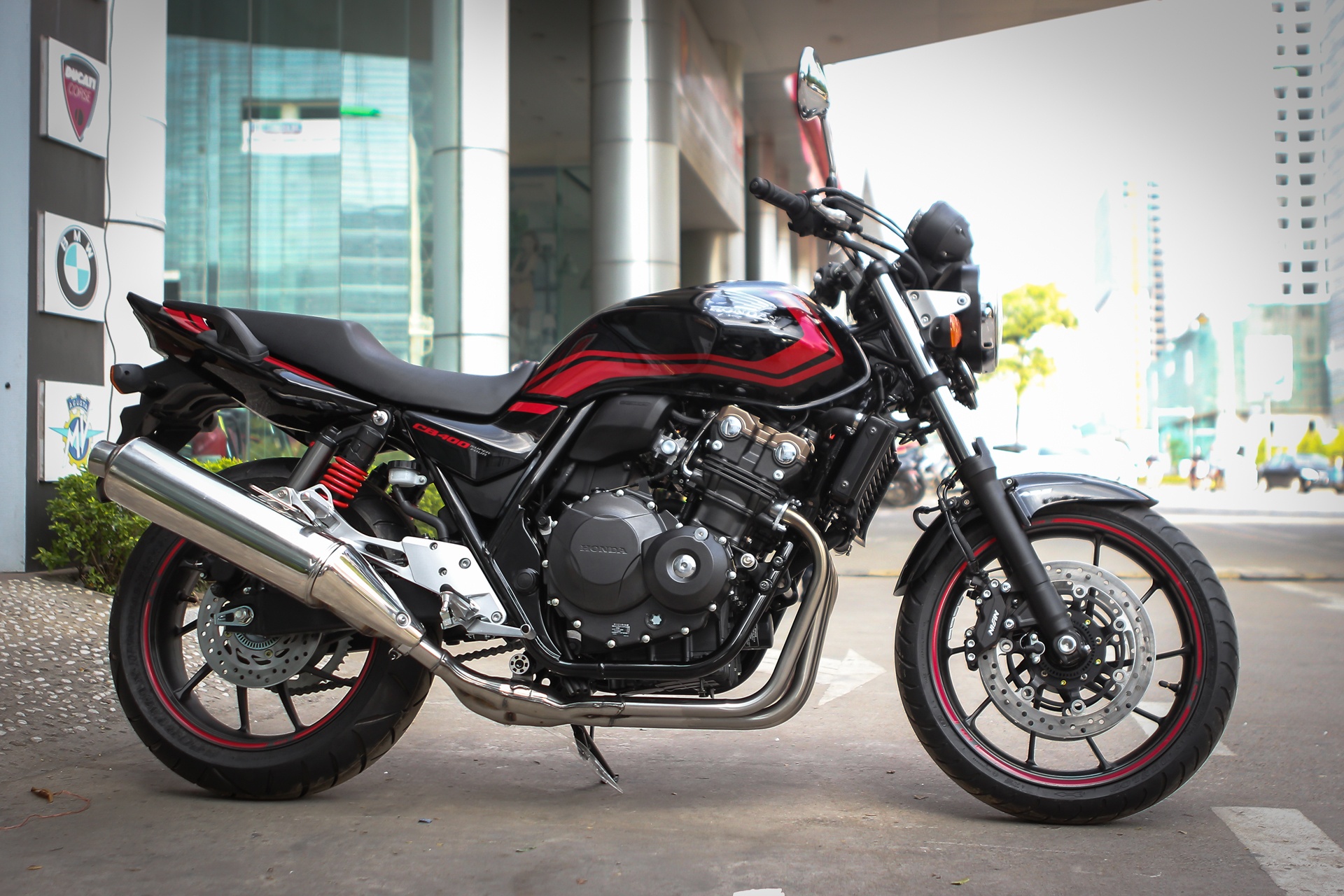 Honda CB400 Super Four ban dac biet tai Ha Noi anh 1