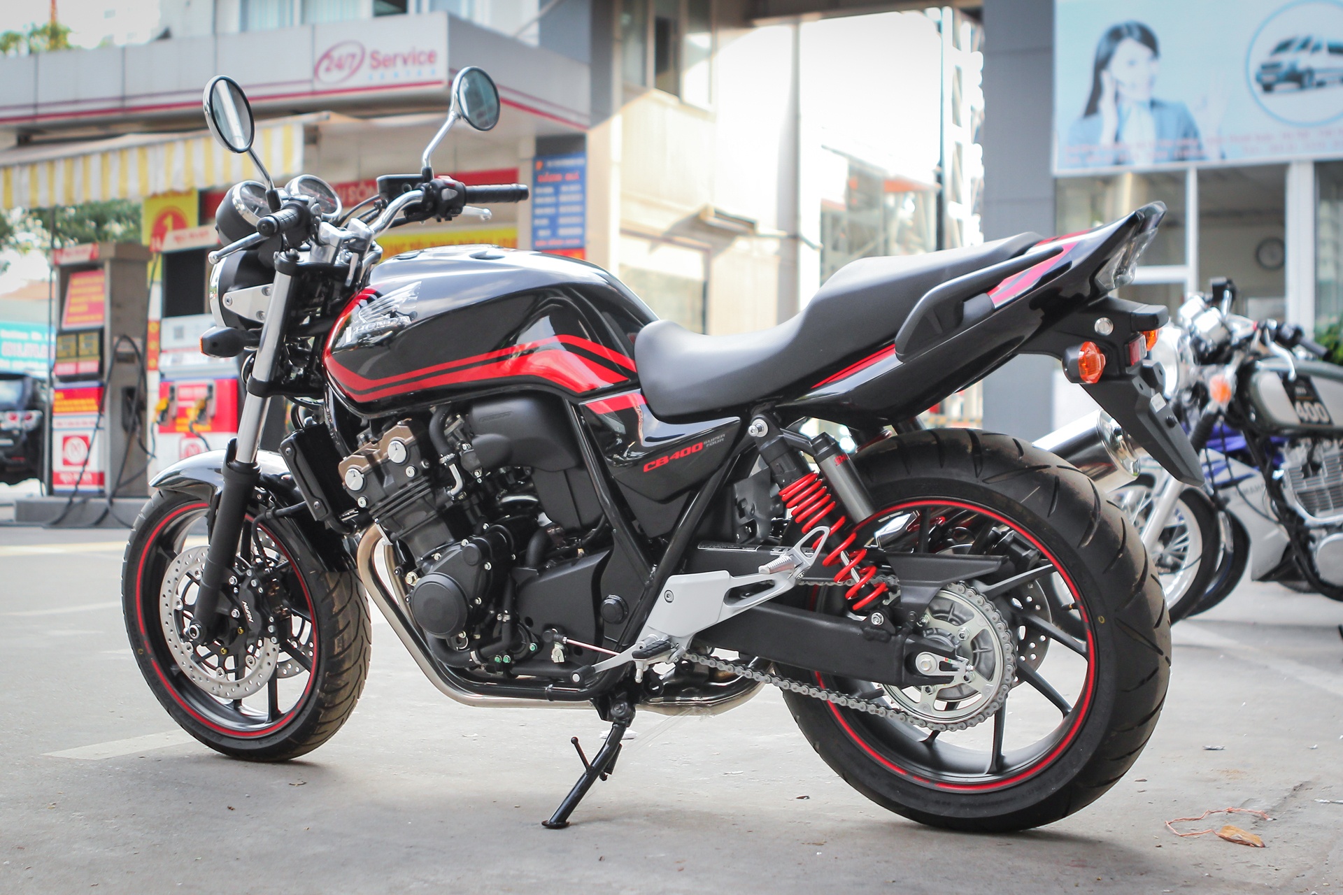 Honda CB400 Super Four ban dac biet tai Ha Noi anh 2