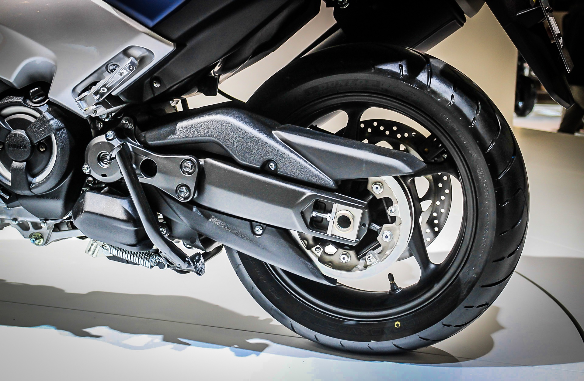 Yamaha TMAX 2016 trinh lang anh 6