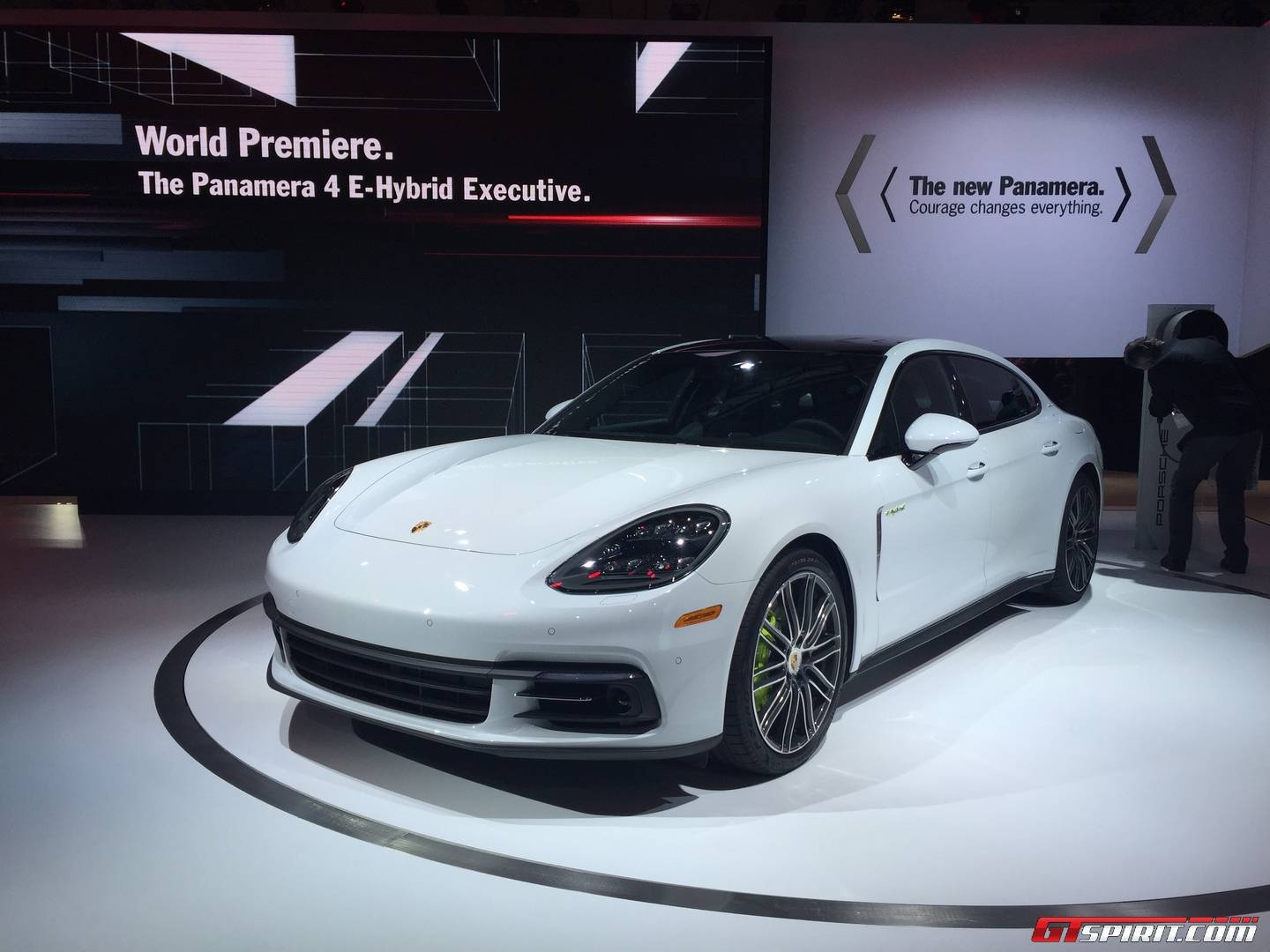 Porsche Panamera Executive 2016 anh 1