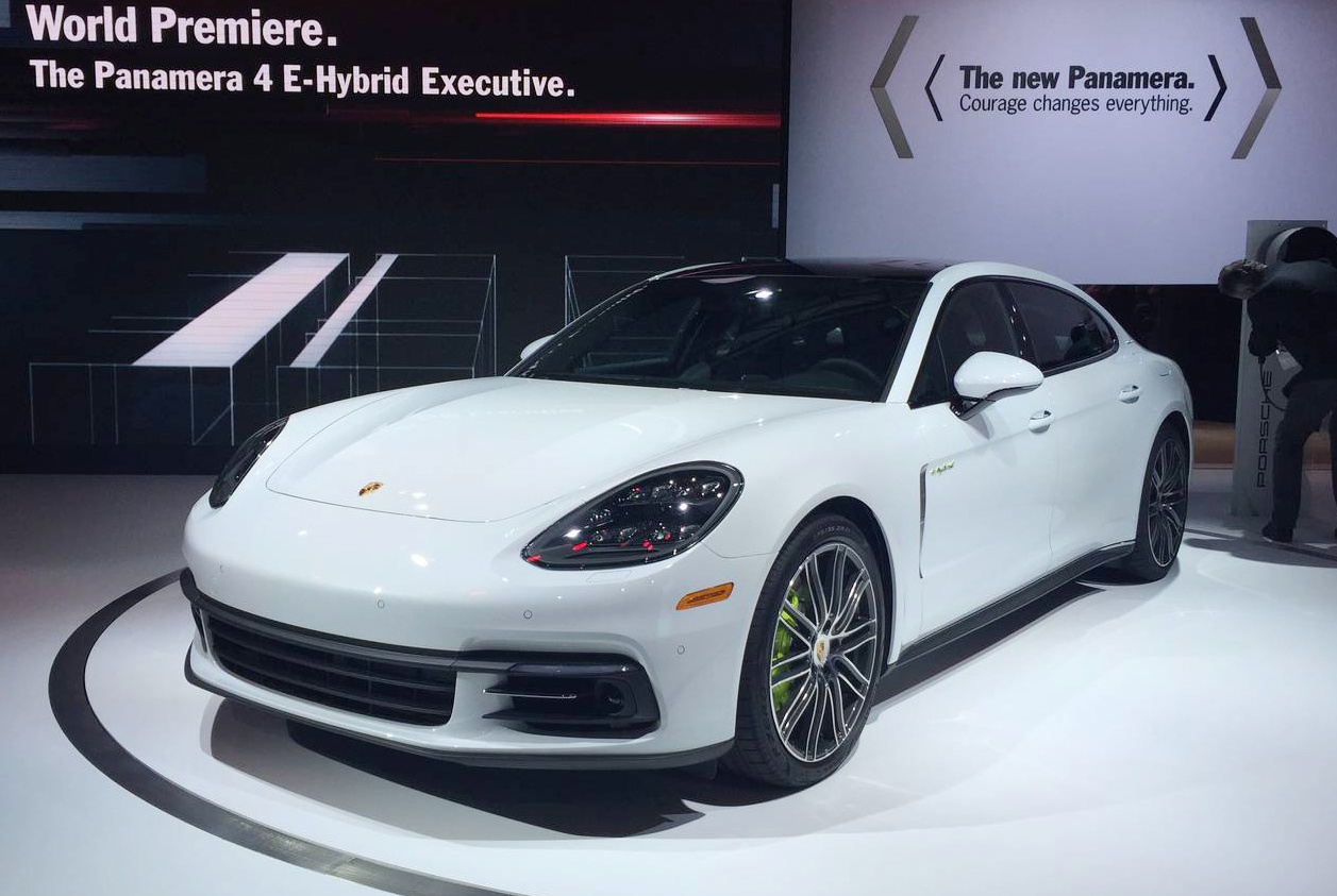 Porsche Panamera ban keo dai trinh lang hinh anh