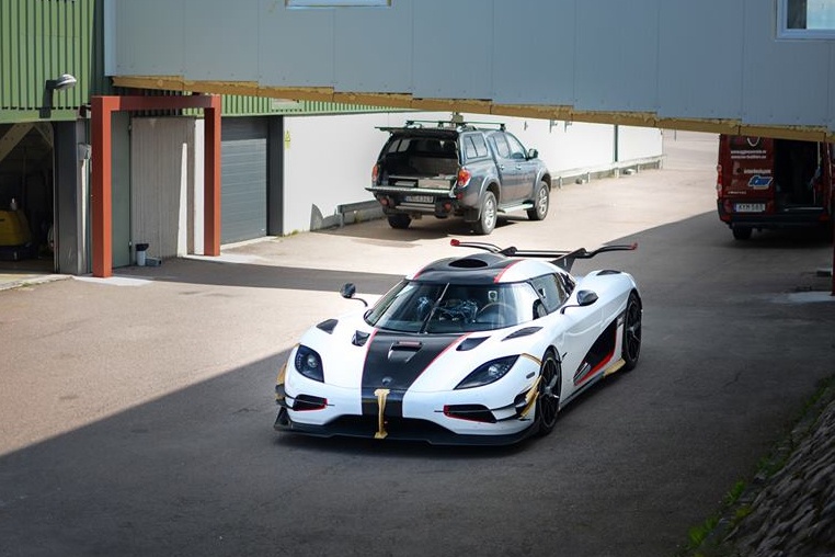 Sieu xe dac biet Koenigsegg One:1 gia 10 trieu USD hinh anh