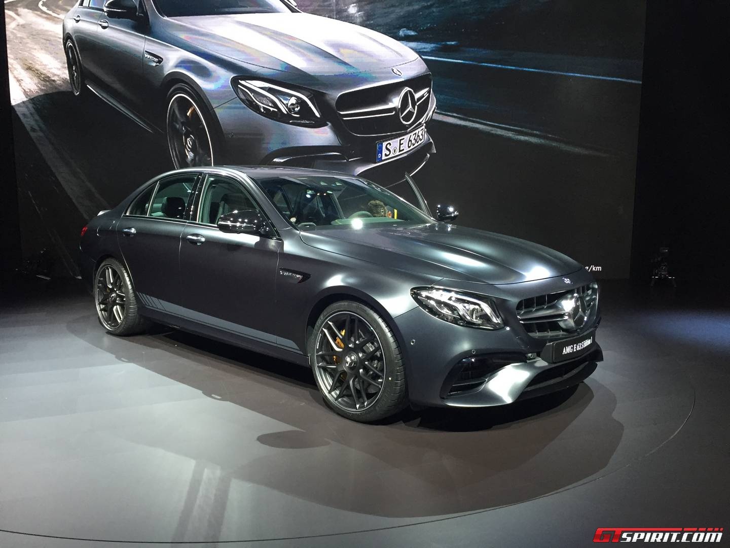 xe moi ra mat thang 11 anh 1