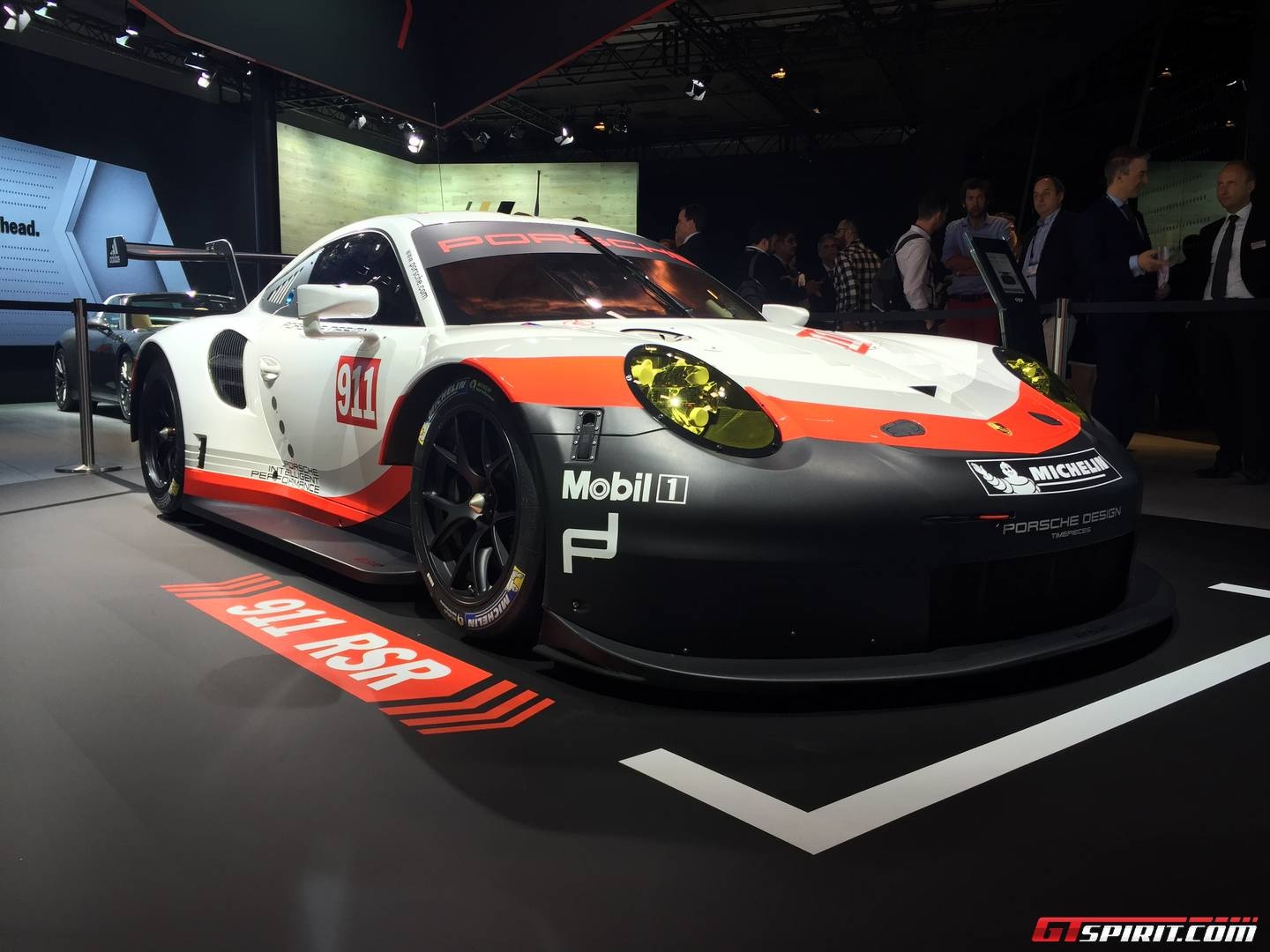 xe moi ra mat thang 11 anh 4