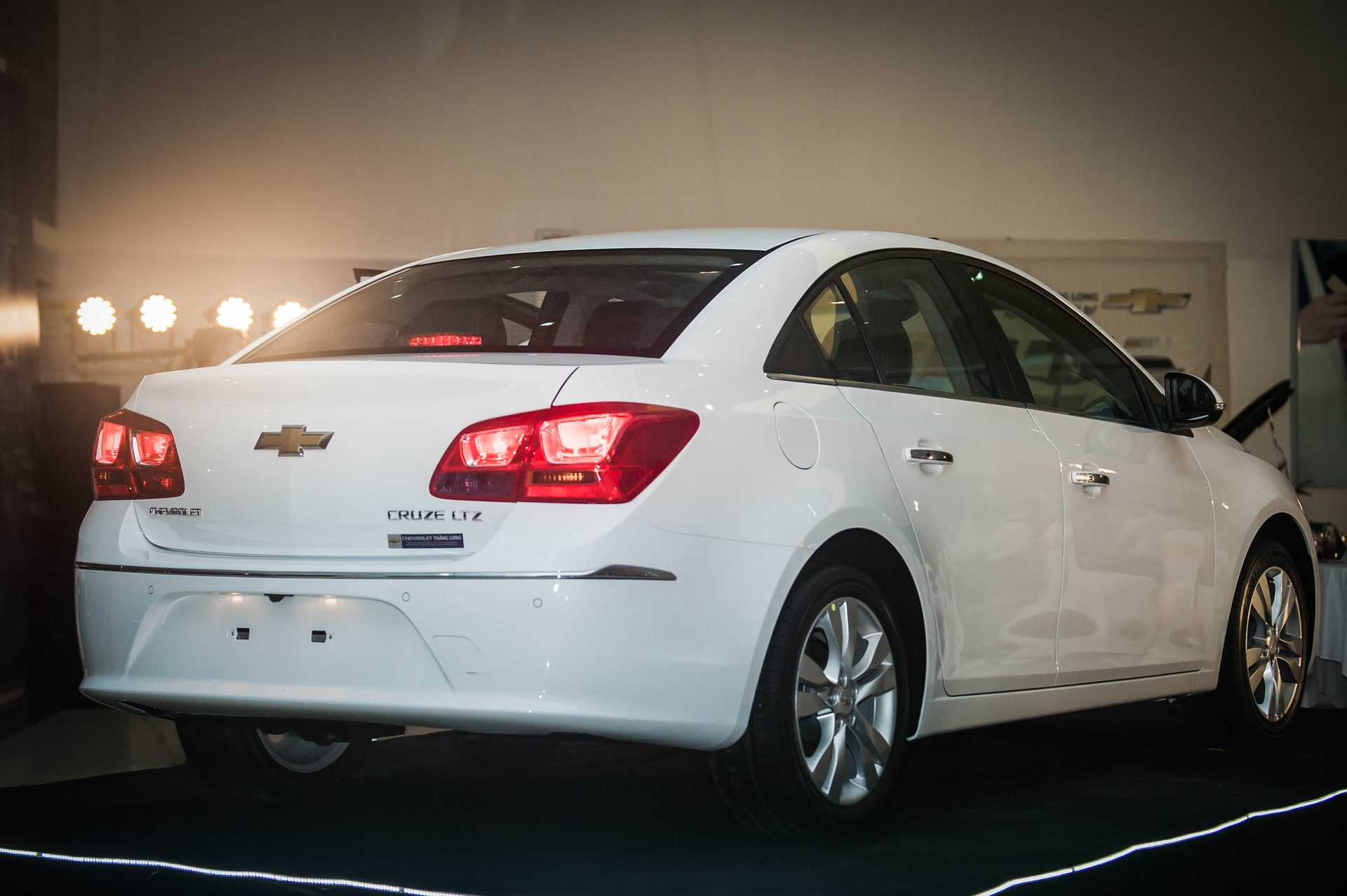 Chevrolet Cruze moi tai Viet Nam anh 3