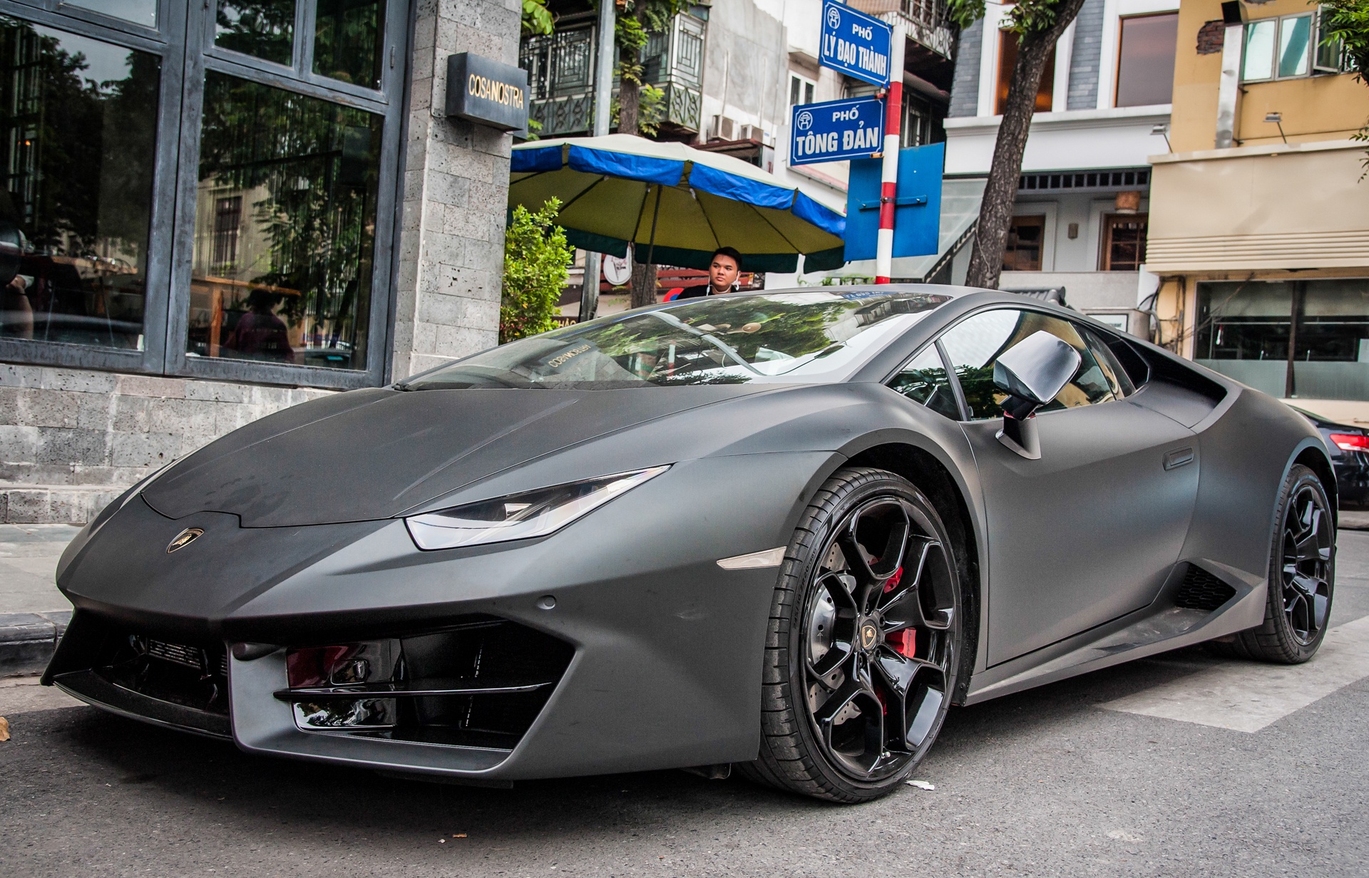 Lamborghini Huracan den mo tai Viet Nam anh 1
