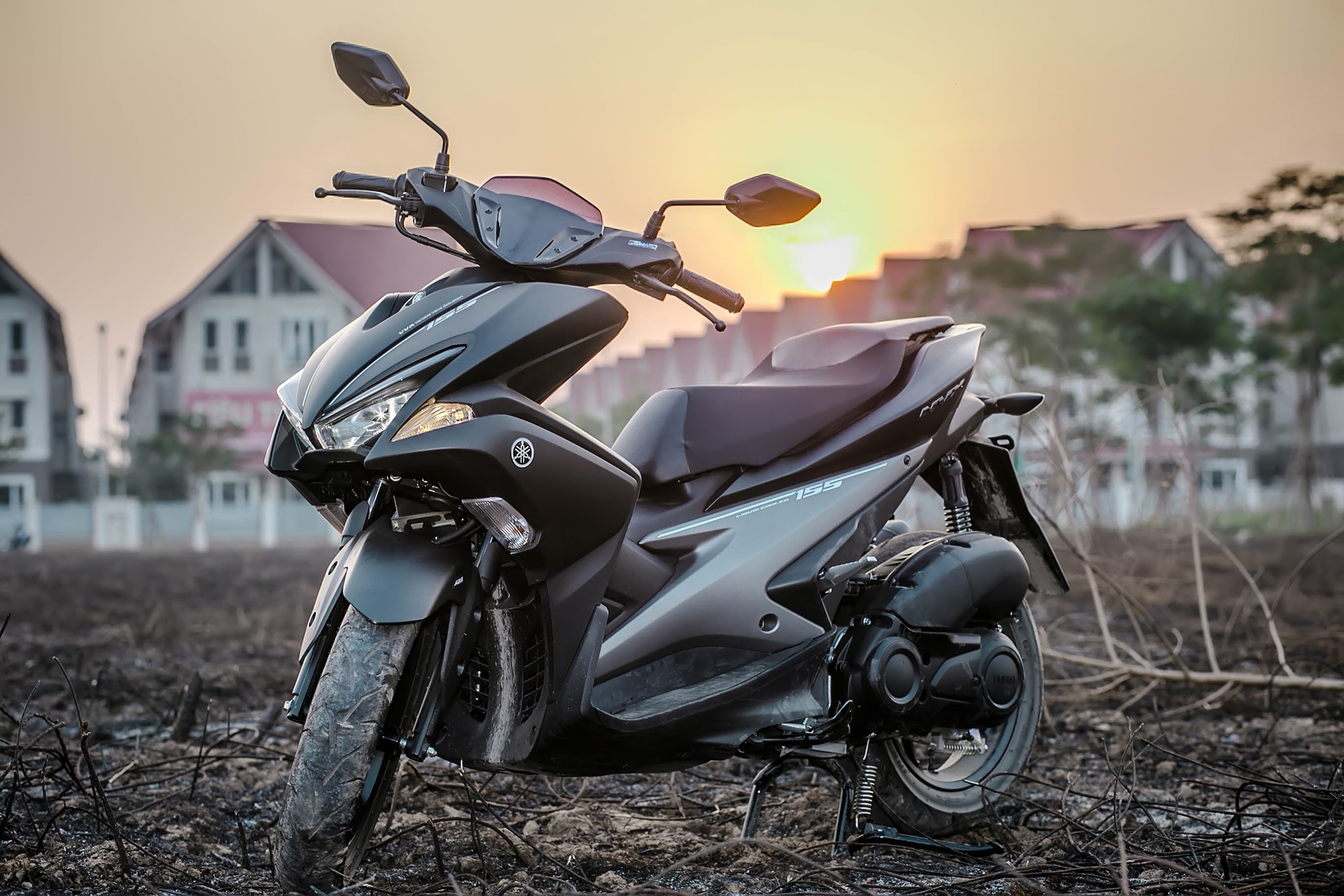 Yamaha NVX đen mờ ảnh 13 Yamaha NVX den mo anh 13