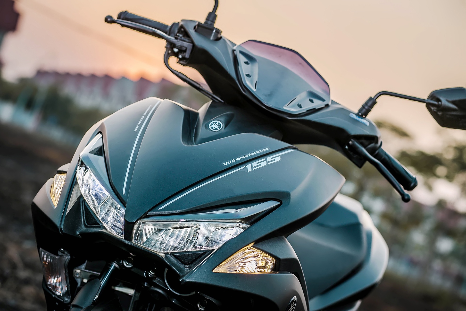 Yamaha NVX đen mờ ảnh 6 Yamaha NVX den mo anh 6