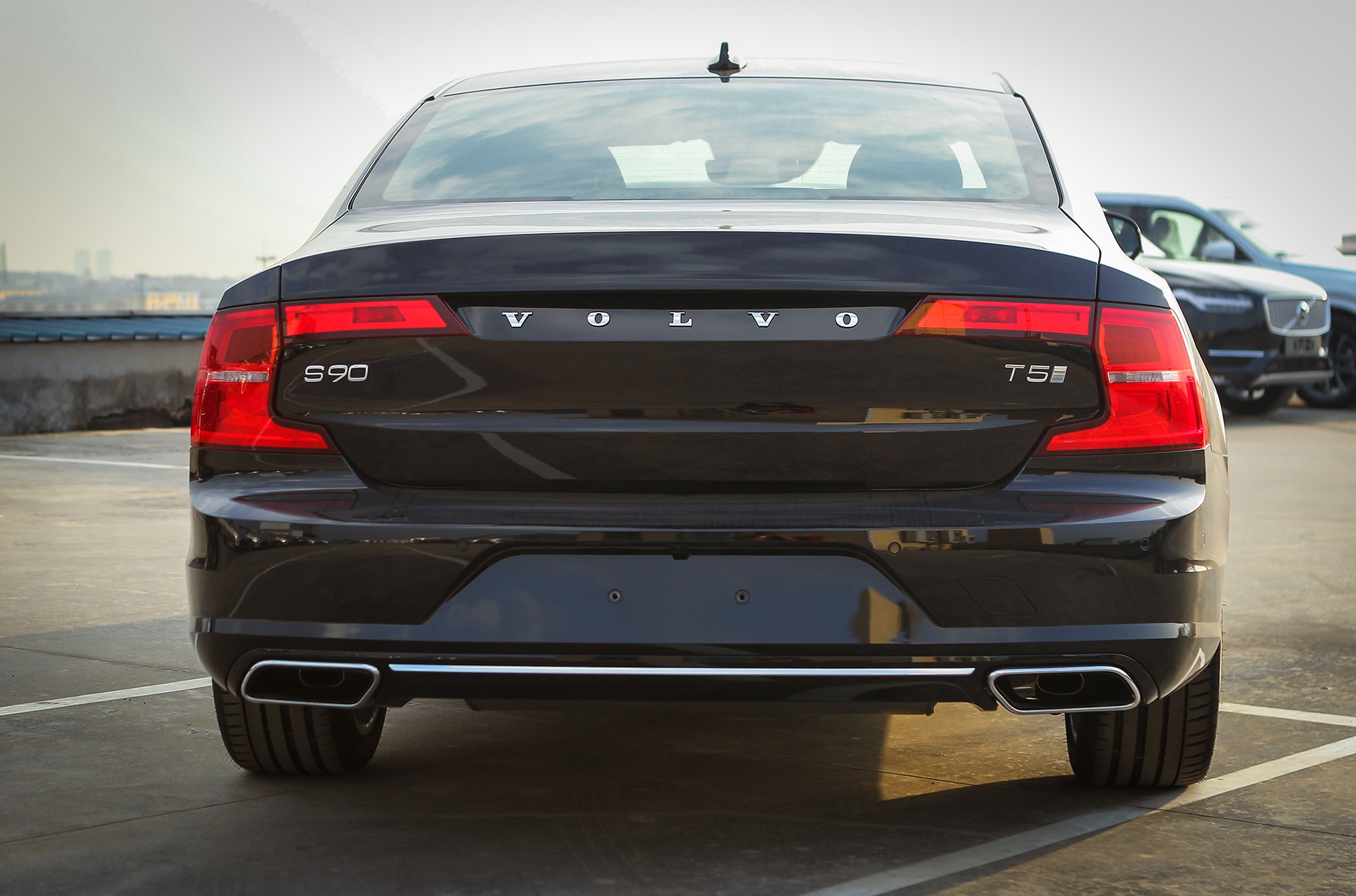 Volvo S90 Momentum gia hon 2 ty anh 14