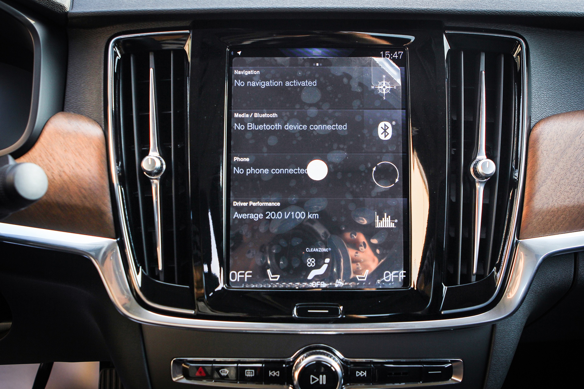 Volvo S90 Momentum gia hon 2 ty anh 11