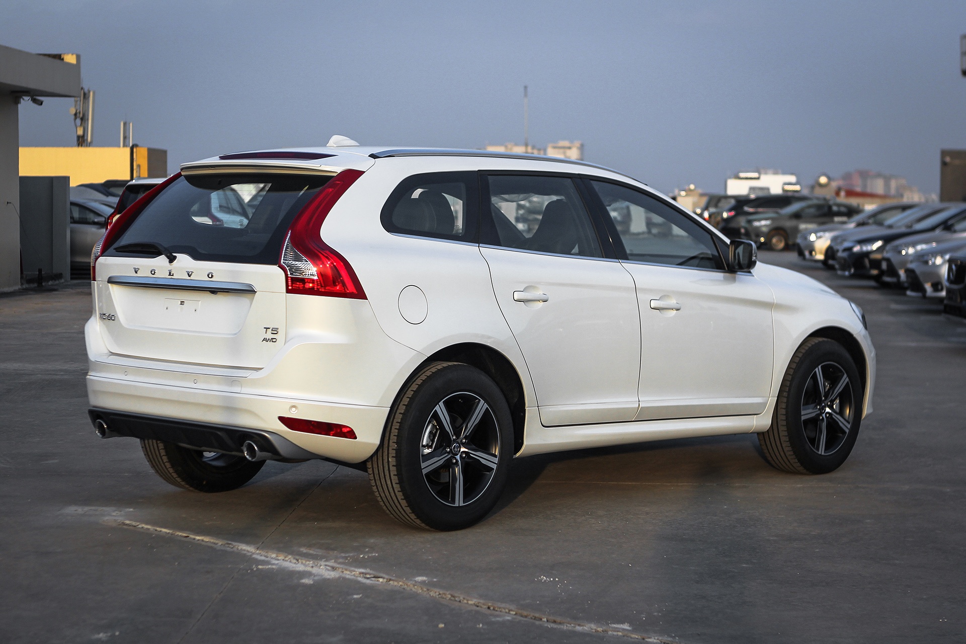 thong so Volvo XC60 anh 4