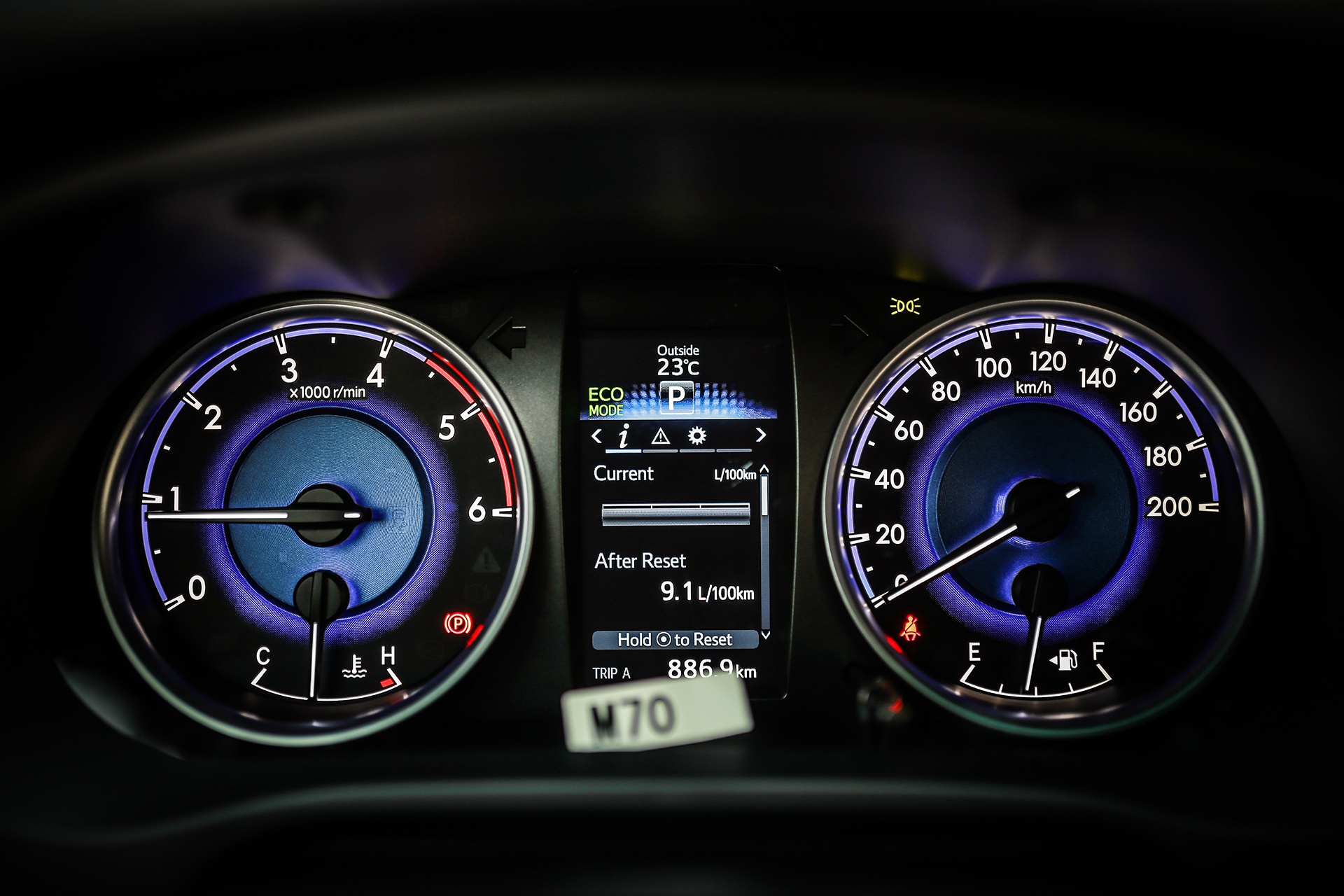 Toyota Hilux 2016 moi tai Viet Nam anh 9