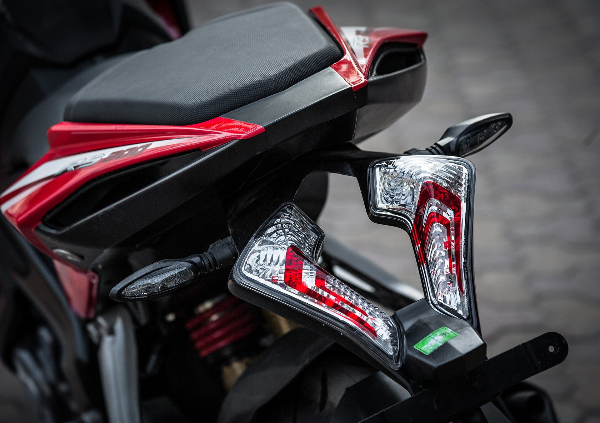 Bajaj Pulsar RS200 2017 gia bao nhieu anh 7