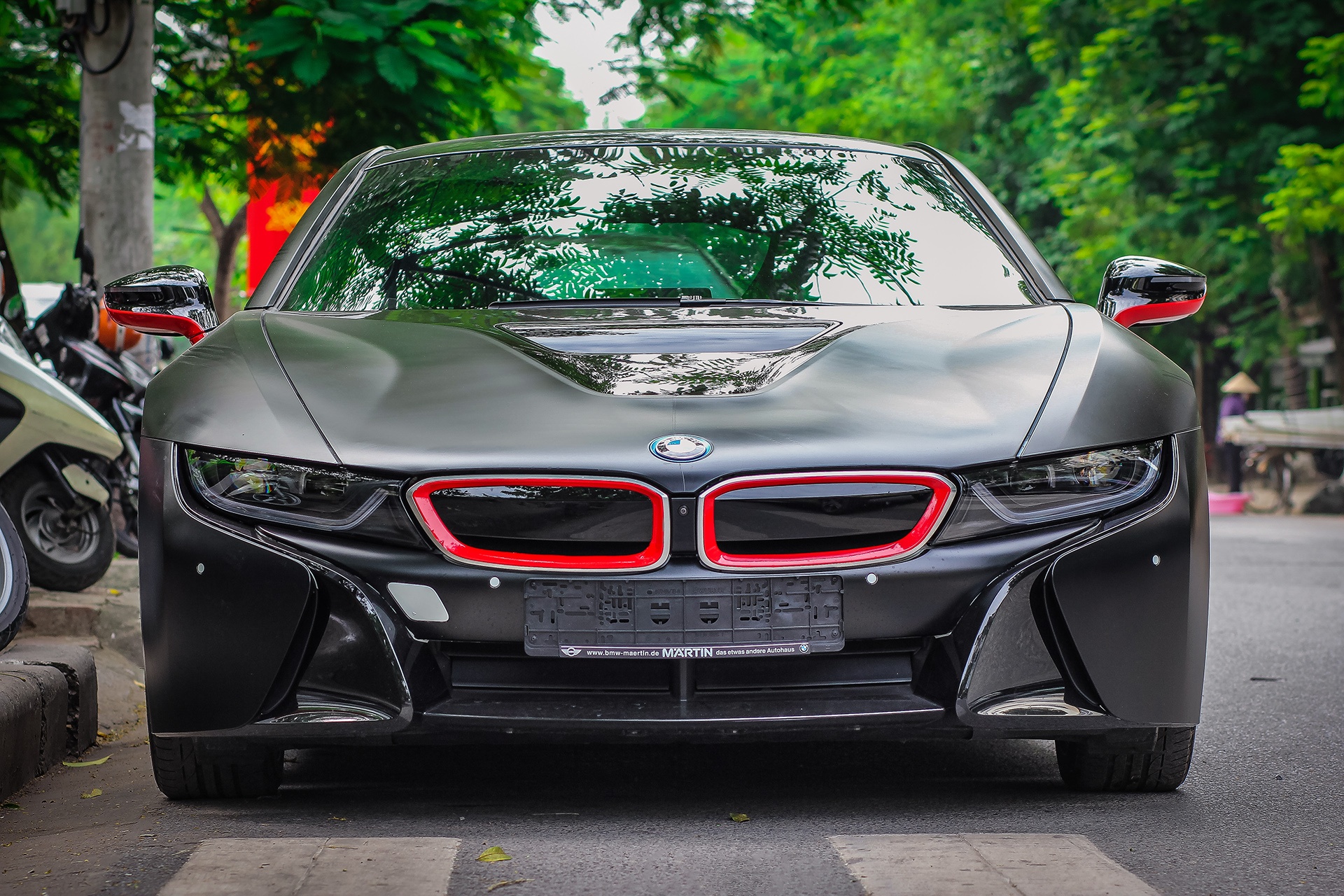 BMW i8 tren duong pho Viet Nam anh 8