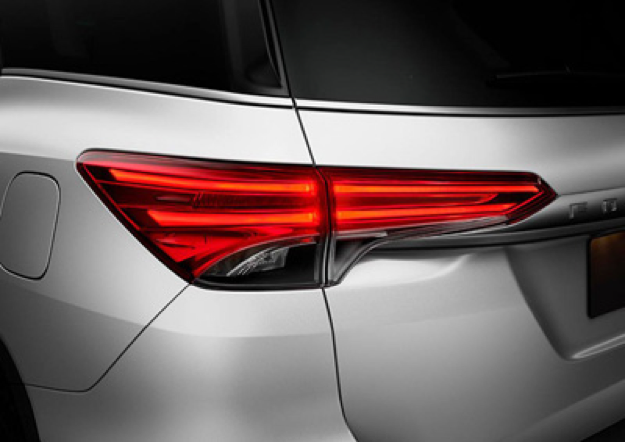 Toyota Fortuner 2017 giá bao nhiêu ảnh 2 Toyota Fortuner 2017 gia bao nhieu anh 2