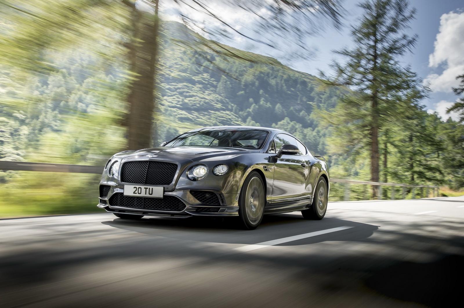 Bentley Continental Supersports 2017 gia bao nhieu anh 4
