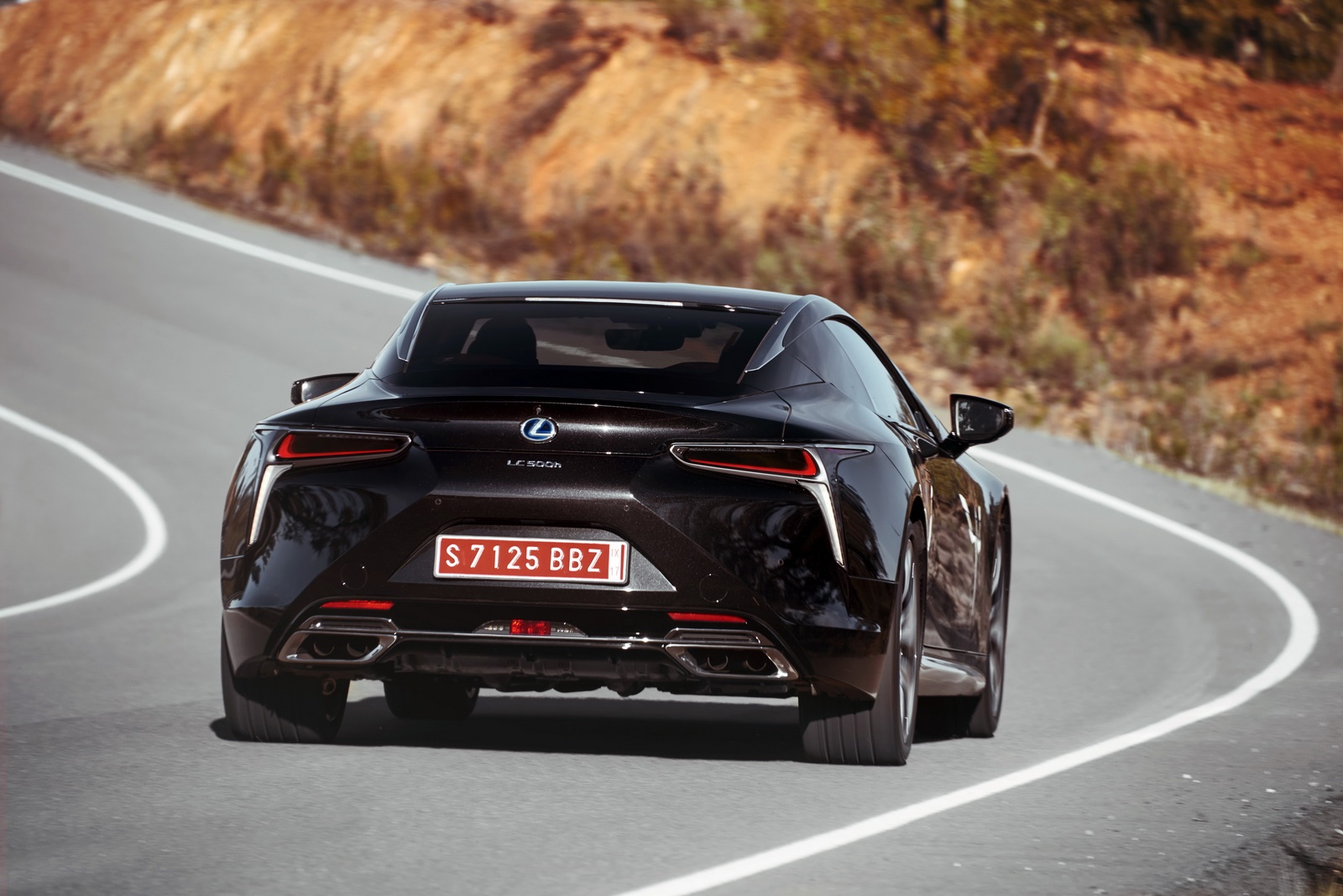 Lexus LC 500 ra mat anh 8