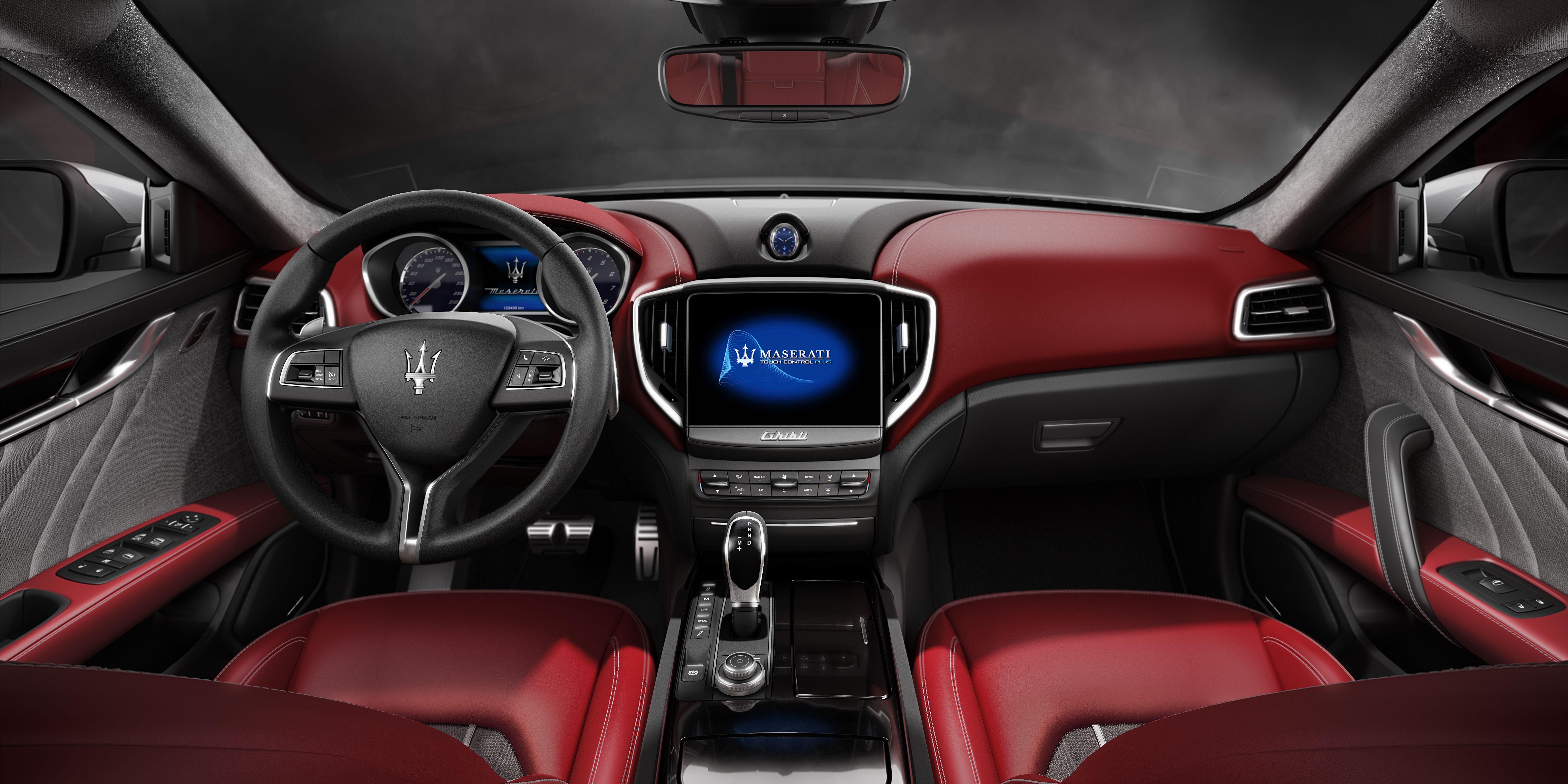 Maserati Ghibli 2017 thêm trang bị an toàn ảnh 3 Maserati Ghibli 2017 them trang bi an toan anh 3