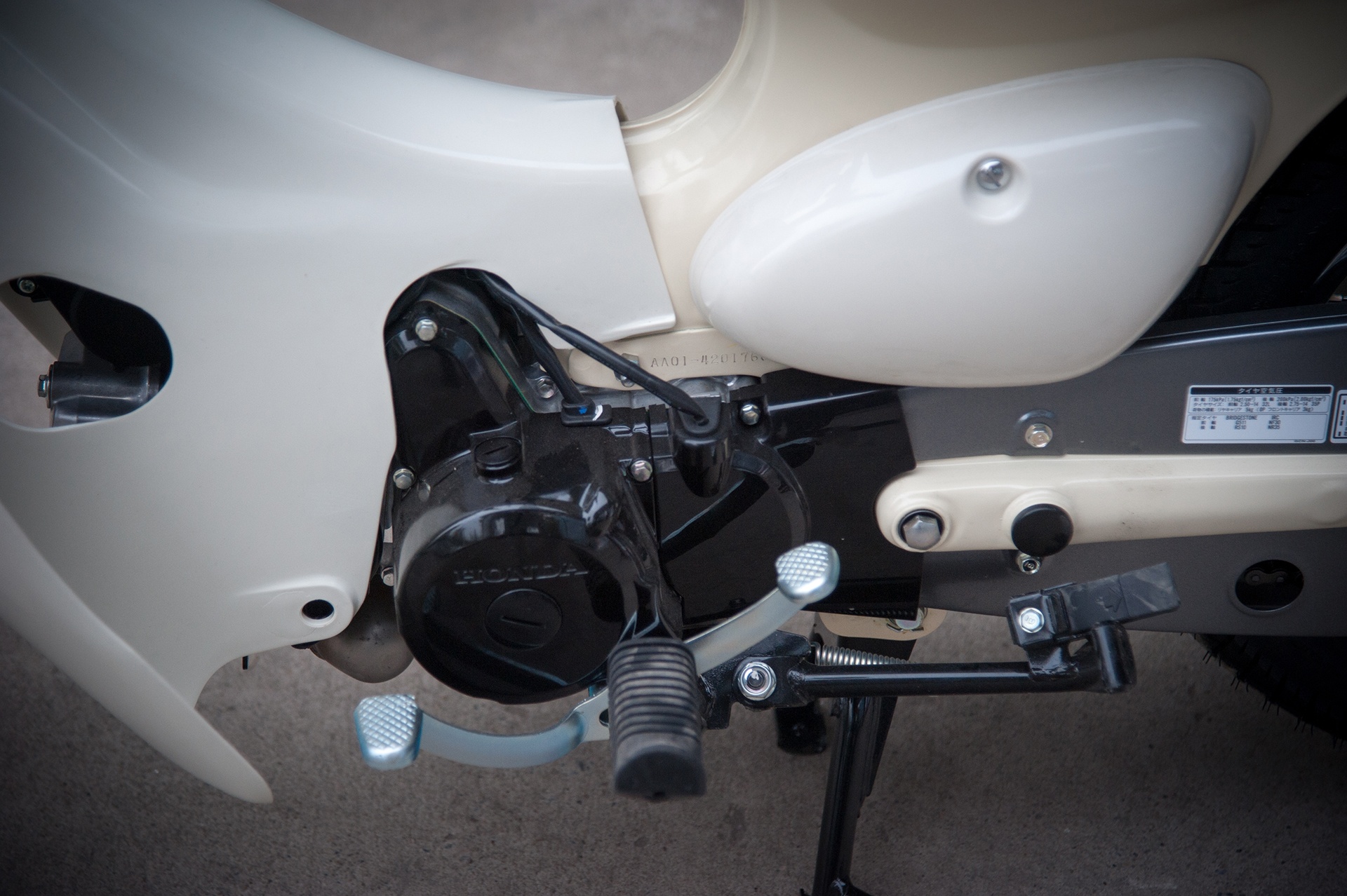 Honda Little Cub Fi 2017 tai Viet Nam anh 8