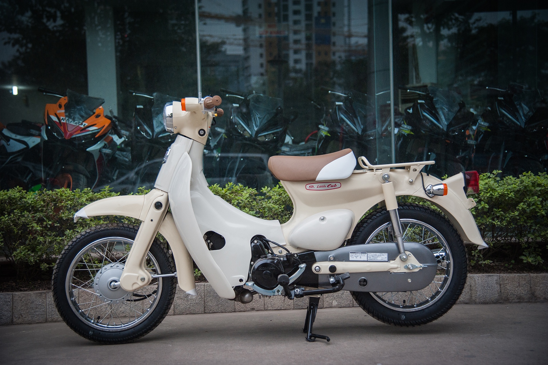 Honda Little Cub Fi 2017 tai Viet Nam anh 2