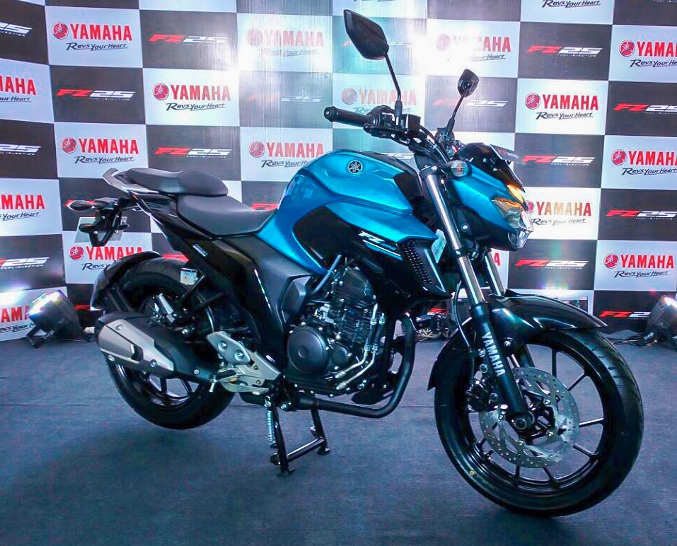 Yamaha trinh lang naked bike FZ 25 moi hinh anh