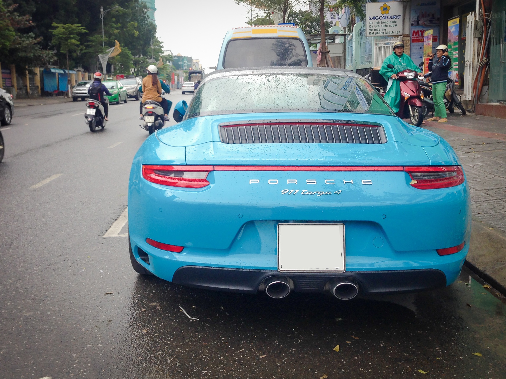 Porsche 911 Targa 4 2016 tai Viet Nam anh 3