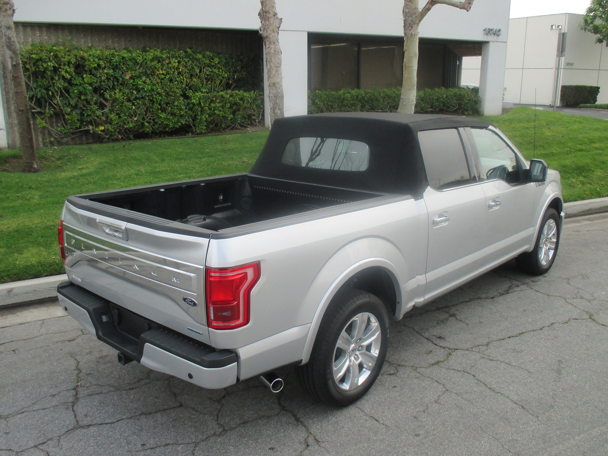 Ford F-150 do xe mui tran anh 7