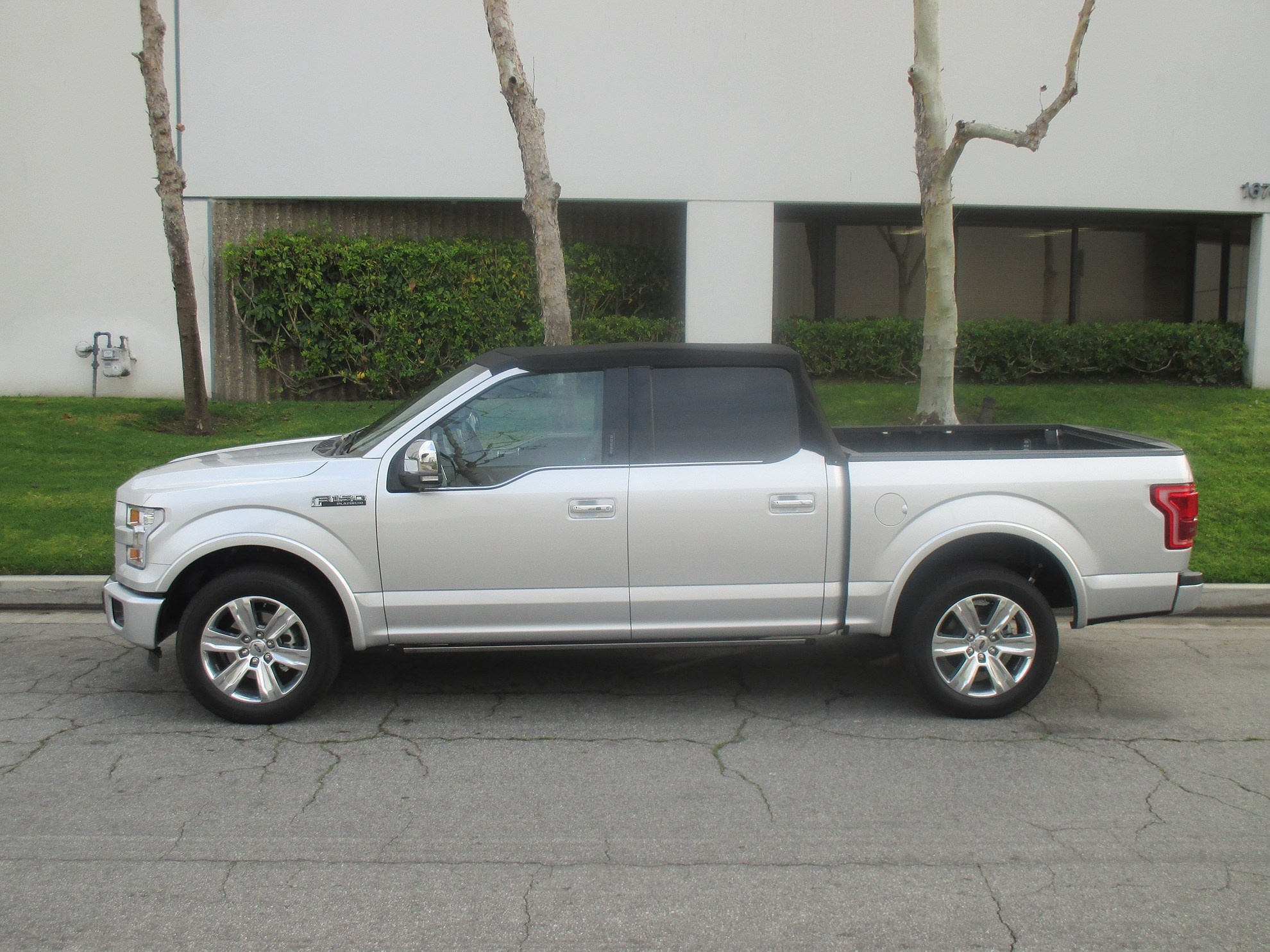 Ford F-150 do xe mui tran anh 3