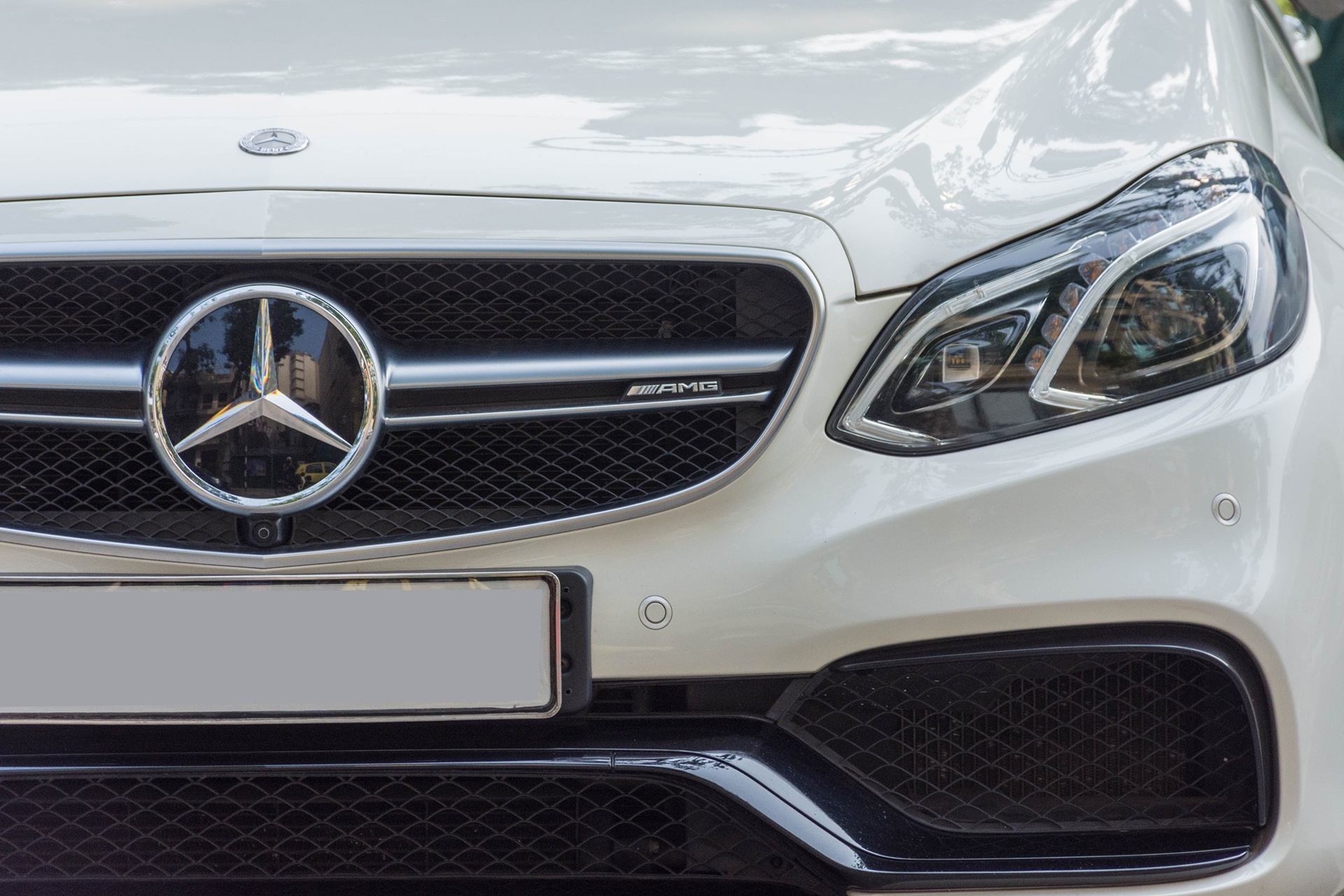 Mercedes E63 S AMG tai Viet Nam anh 3