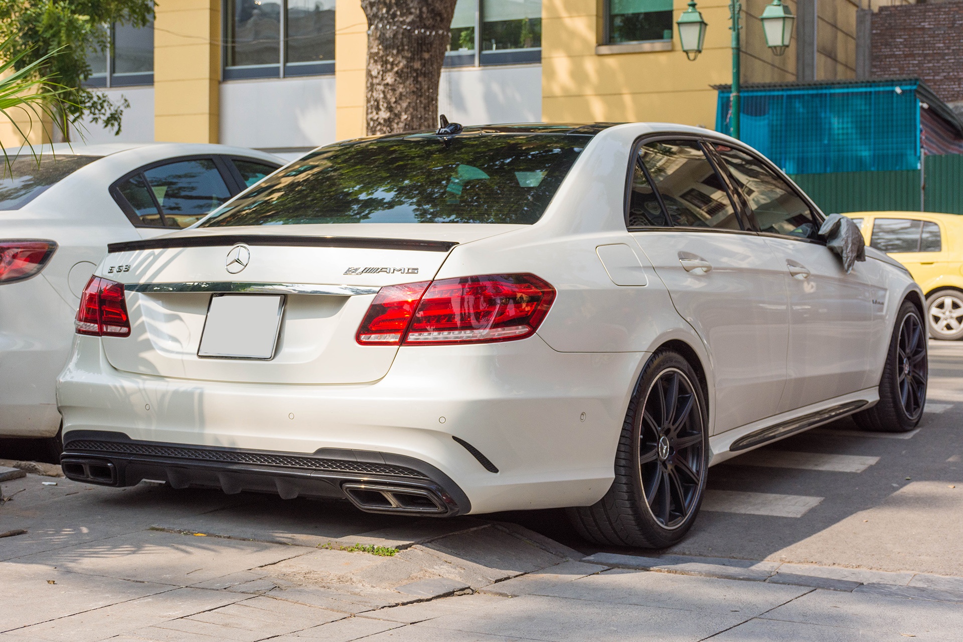 Mercedes E63 S AMG tai Viet Nam anh 4