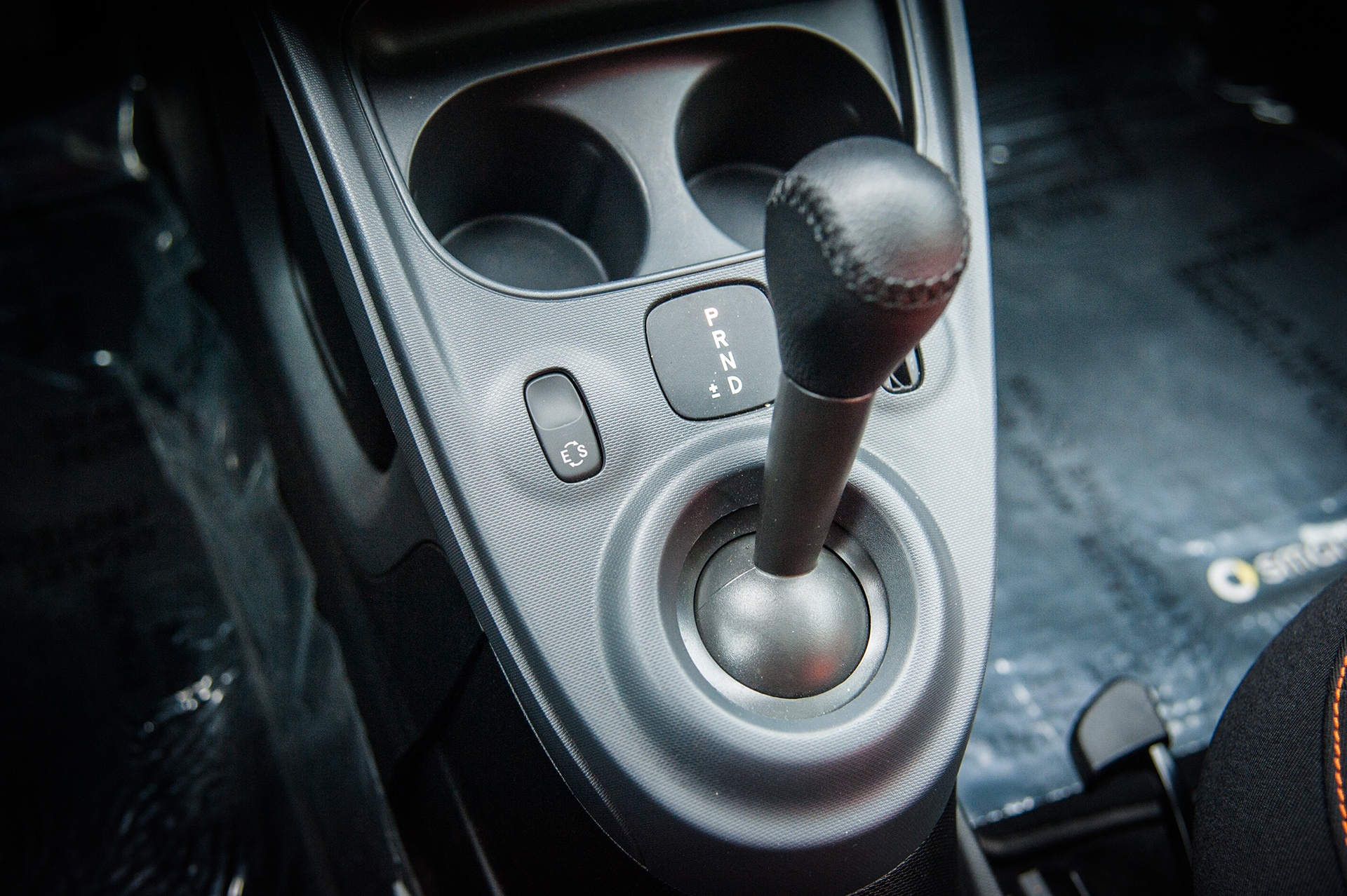 Smart Fortwo turbo tai Viet Nam anh 9