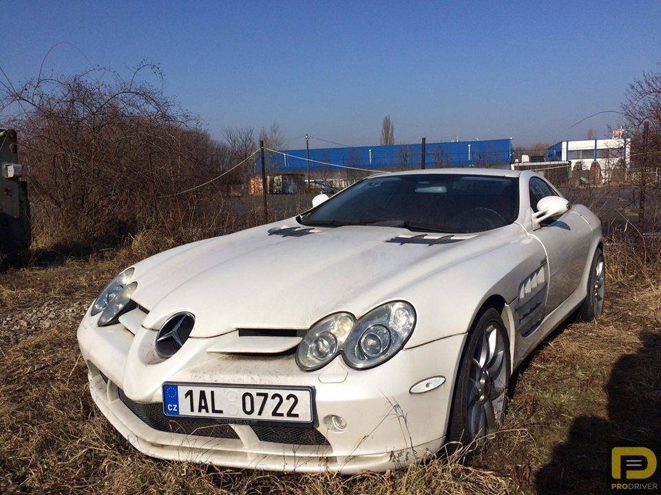 Sieu xe Mercedes-Benz SLR McLaren bi bo roi tu nam 2011 hinh anh