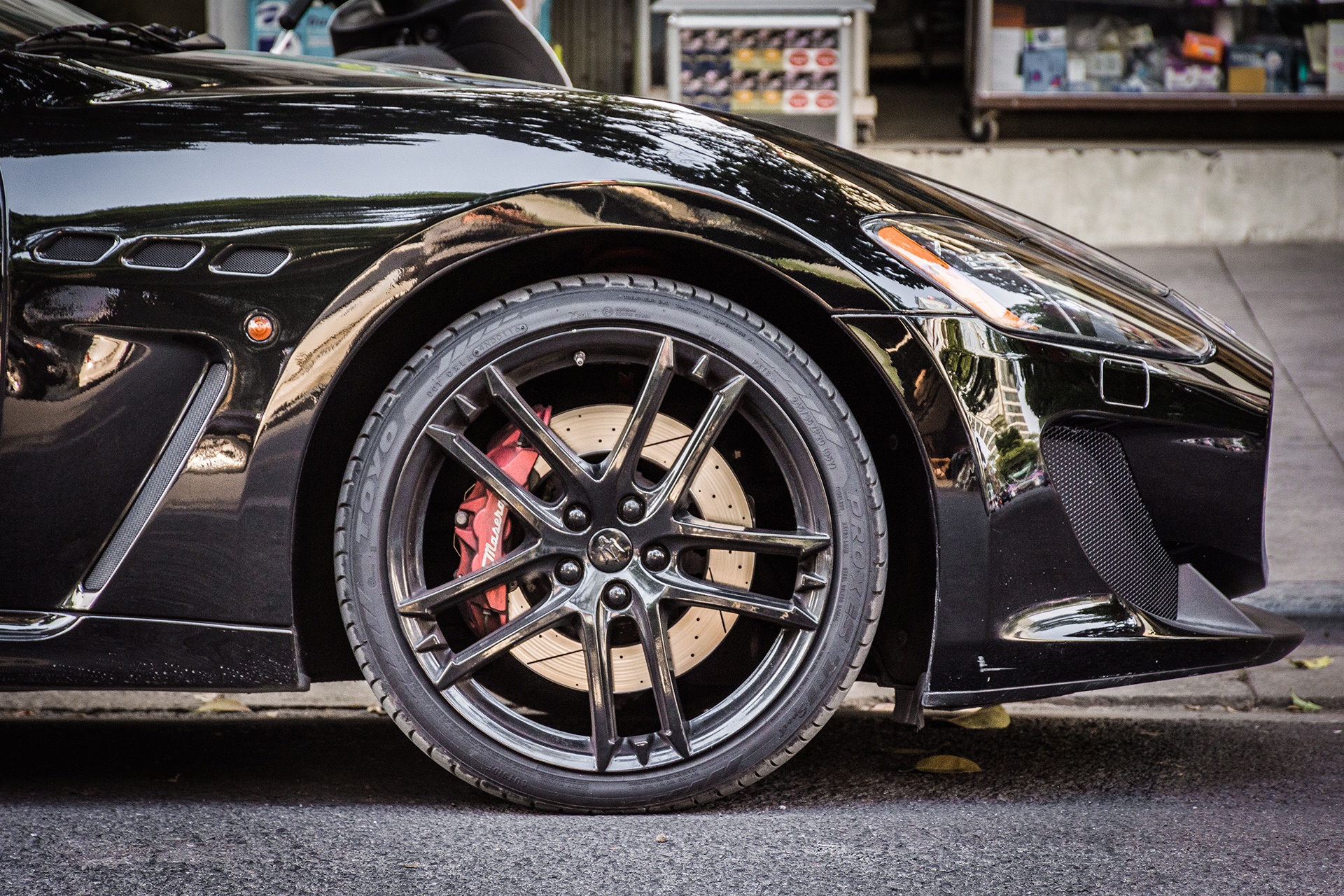 Maserati GranTurismo MC Stradale tai Ha Noi anh 5