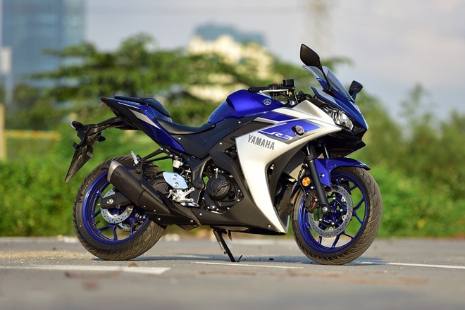 Yamaha Viet Nam trieu hoi hon 800 chiec YZF-R3 hinh anh