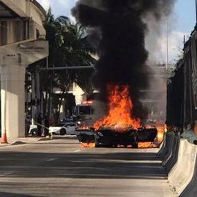 Lamborghini Gallardo do tang ap kep chay rui tai My hinh anh