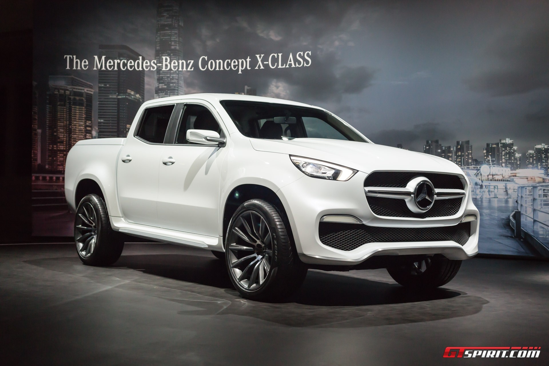 Mercedes-Benz trung bay xe ban tai hang sang X-Class concept hinh anh