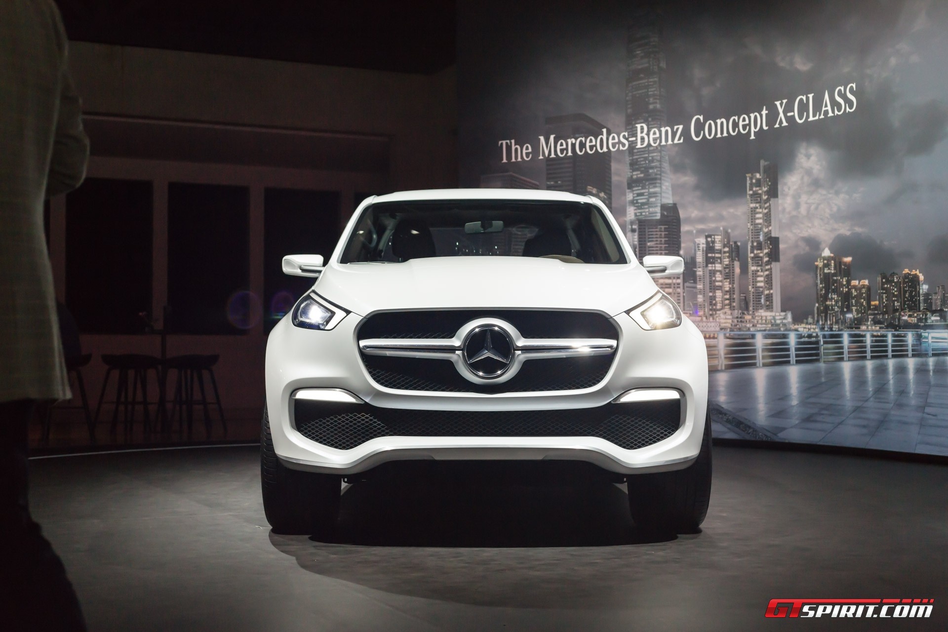 xe ban tai Mercedes-Benz X-Class anh 3