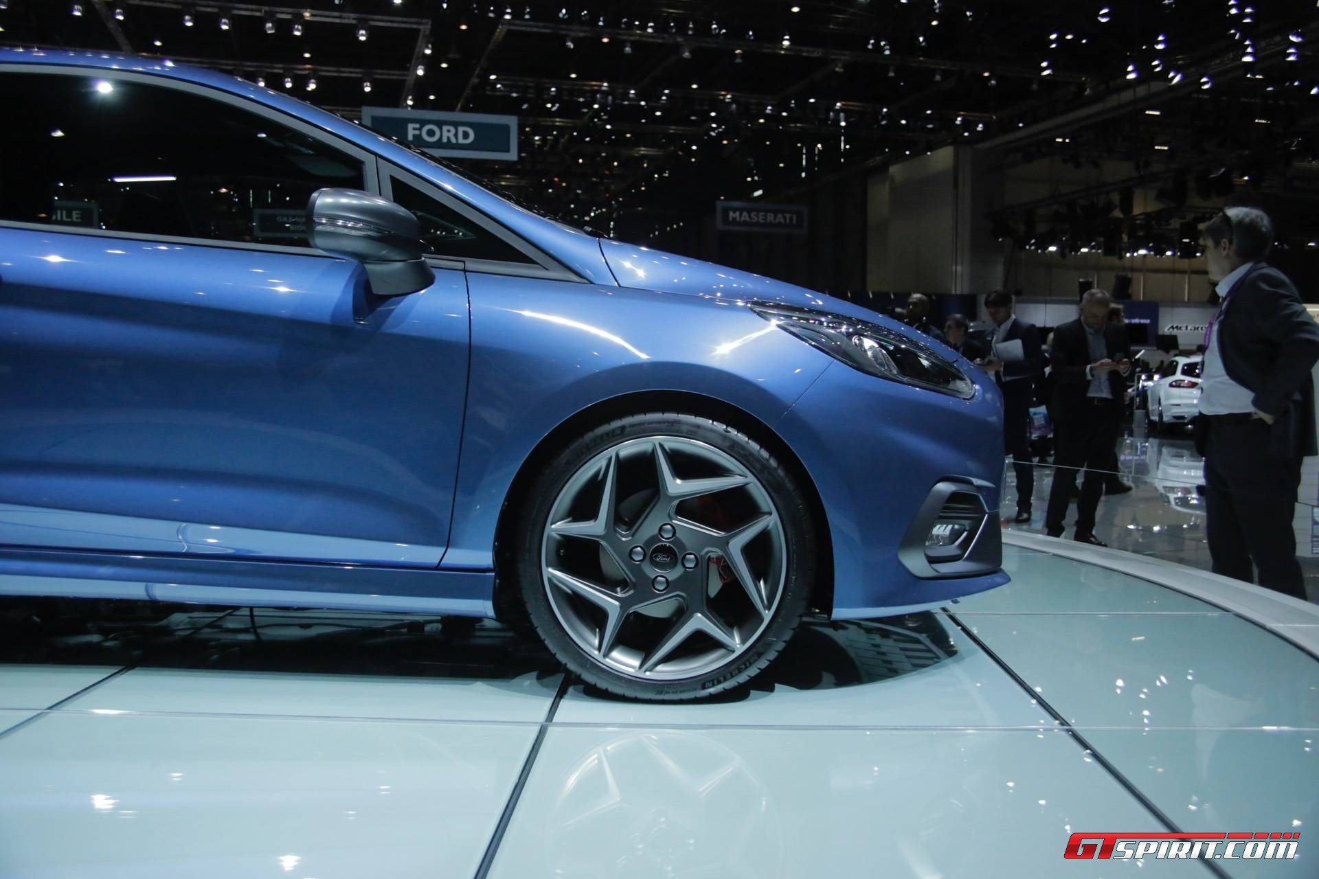 Ford Fiesta ST 2017 ra mắt ảnh 5 Ford Fiesta ST 2017 ra mat anh 5