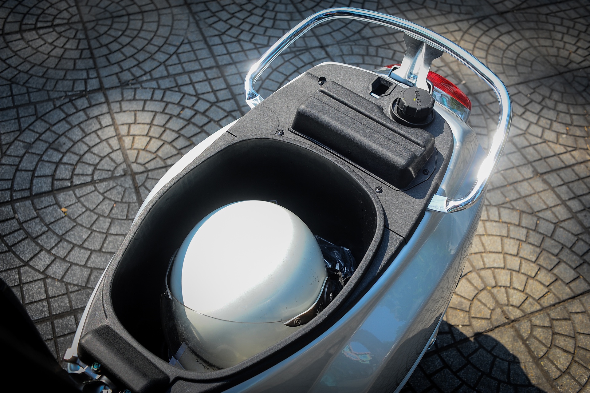 Vespa LX 2017 ra mắt ảnh 10 Vespa LX 2017 ra mat anh 10