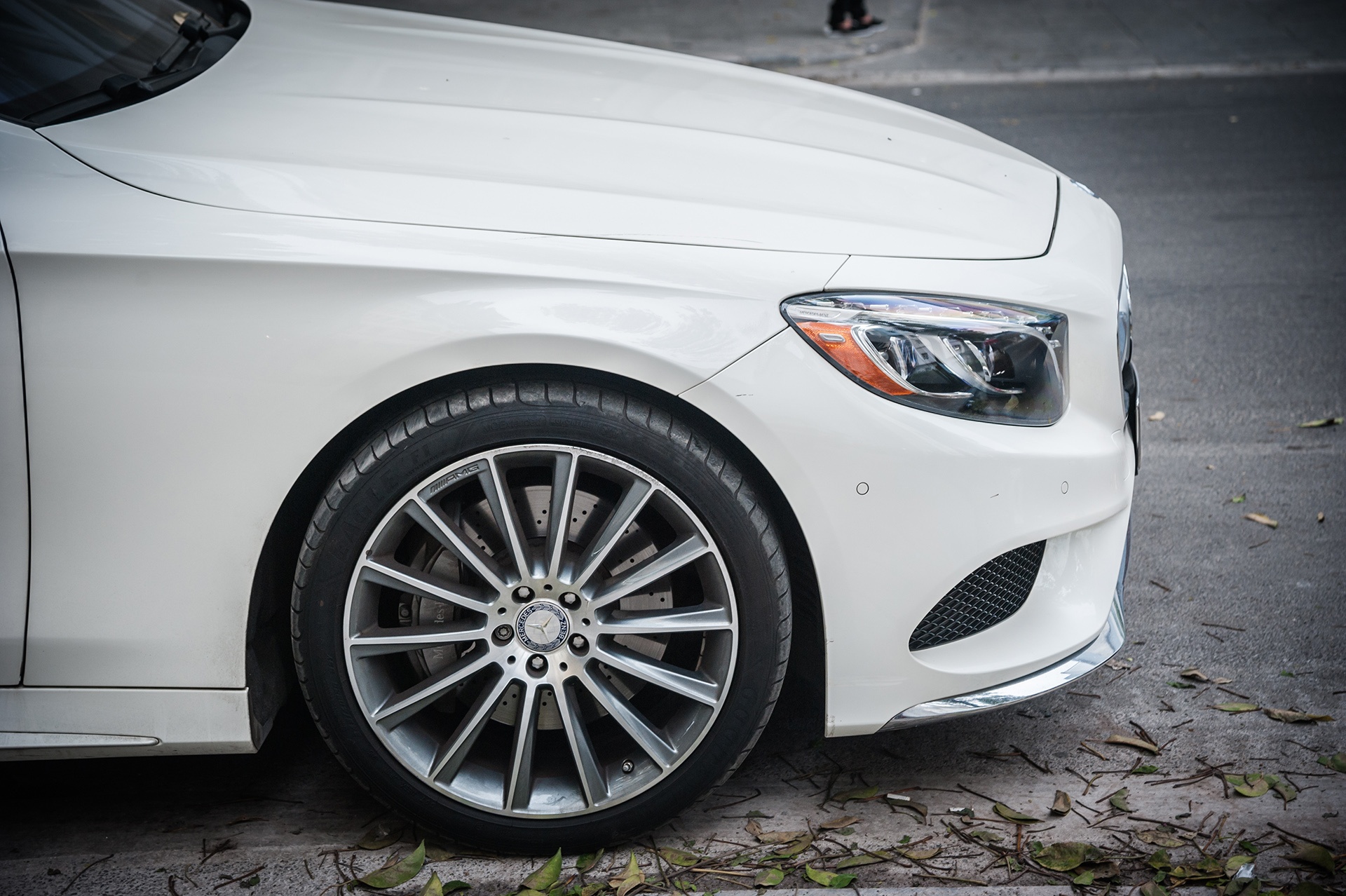 Mercedes-Benz S550 Coupe đầu tiên tại Việt Nam ảnh 6 Mercedes-Benz S550 Coupe dau tien tai Viet Nam anh 6