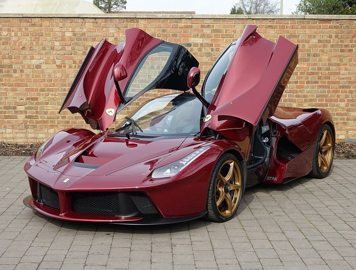 Sieu xe Ferrari LaFerrari cu rao ban gia 3,4 trieu USD hinh anh