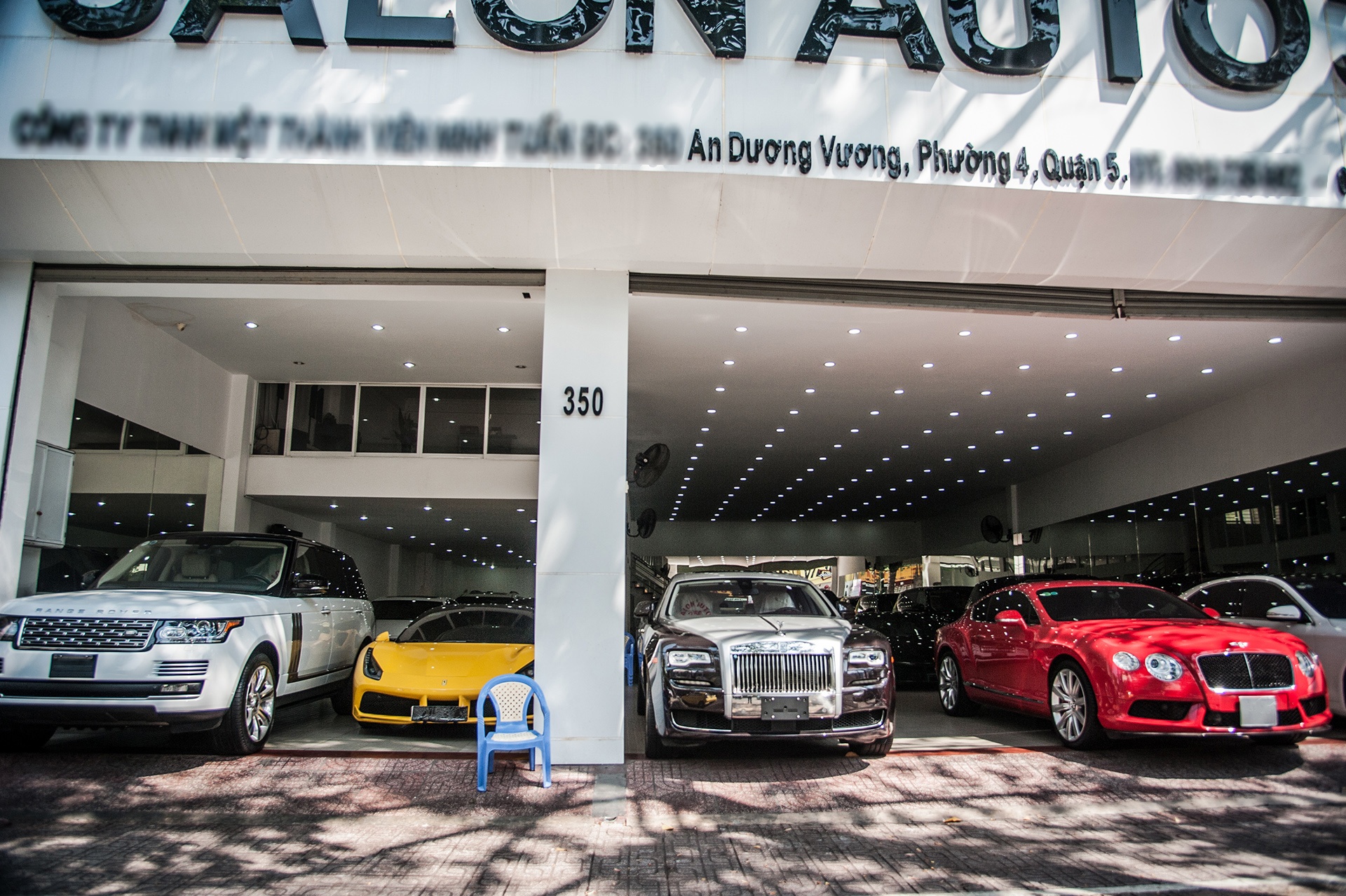 pho ban sieu xe tai Sai Gon anh 1