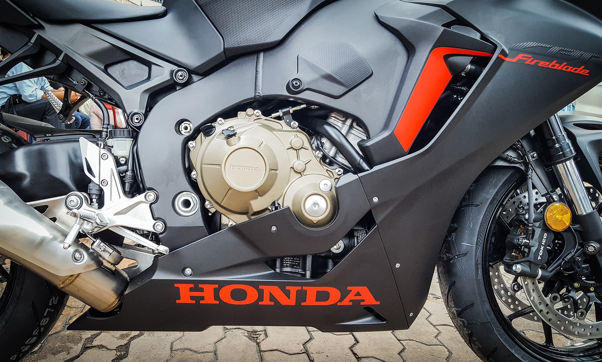 Honda CBR1000RR 2017 tai Viet Nam anh 2