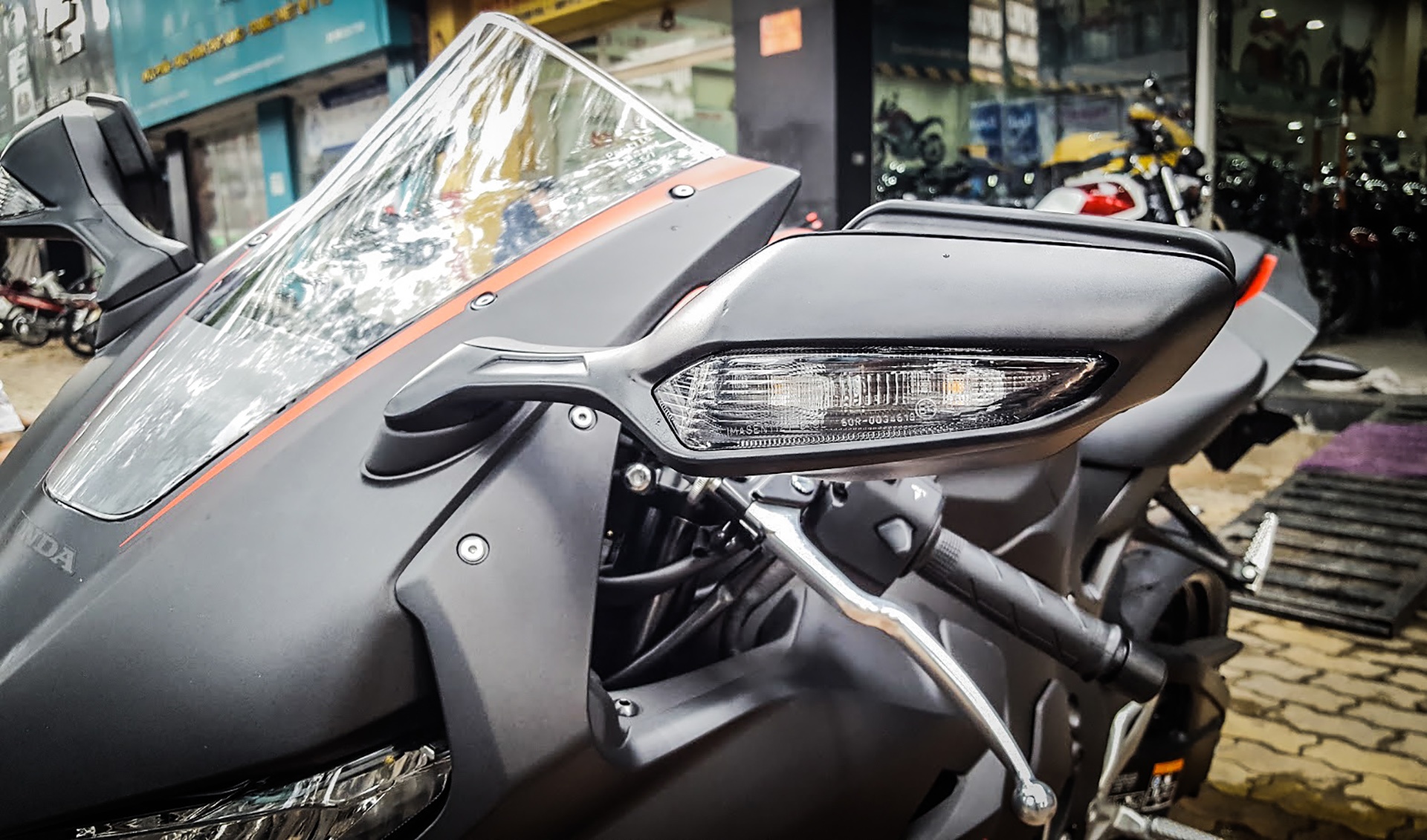 Honda CBR1000RR 2017 tai Viet Nam anh 3