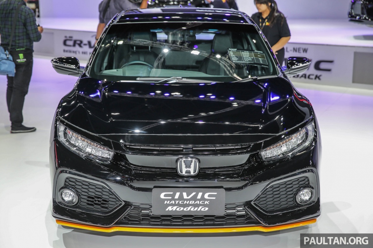Honda Civic Hatchback 2017 Modulo anh 1