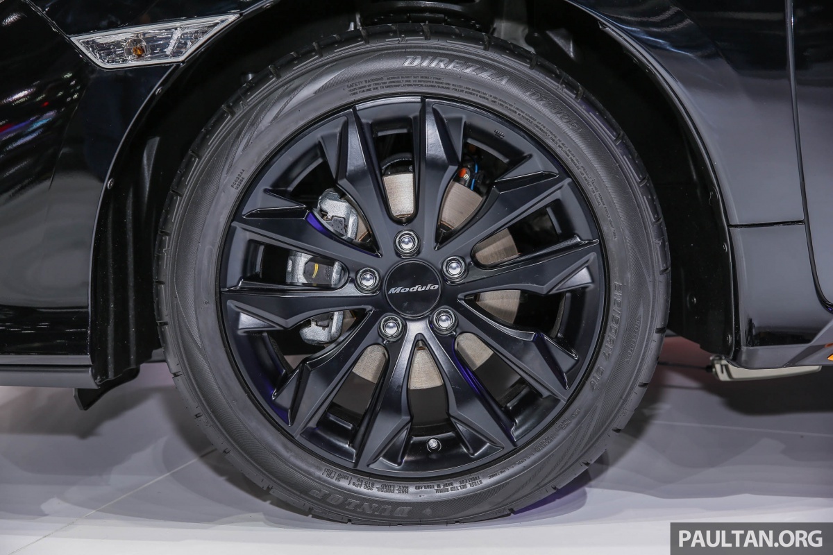 Honda Civic Hatchback 2017 Modulo anh 4