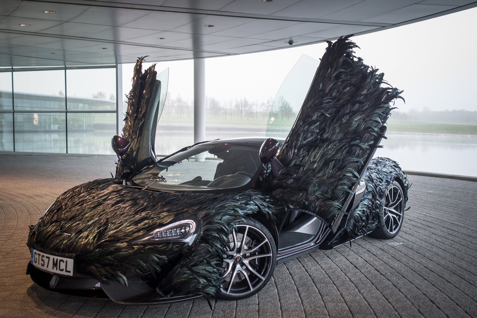 Sieu xe McLaren 570GT than phu long vu hinh anh