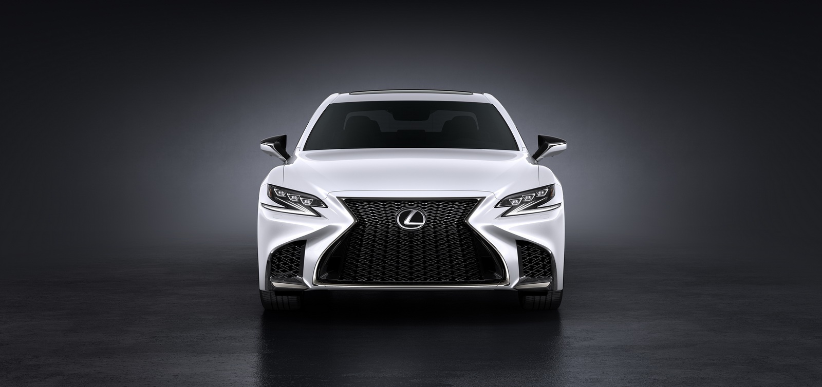 Lexus LS 500 F Sport trinh lang anh 2