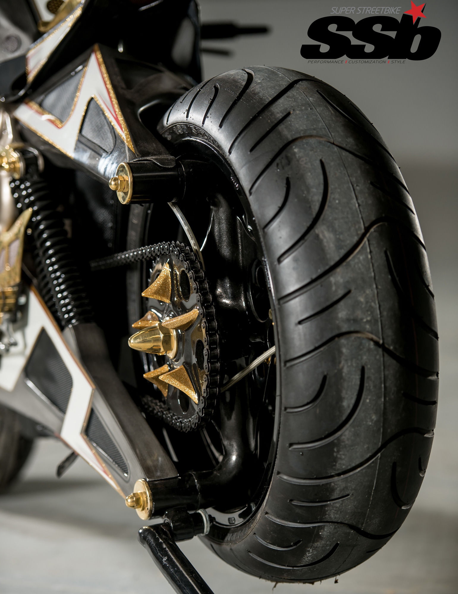 Suzuki GSX R1100 do doc anh 6