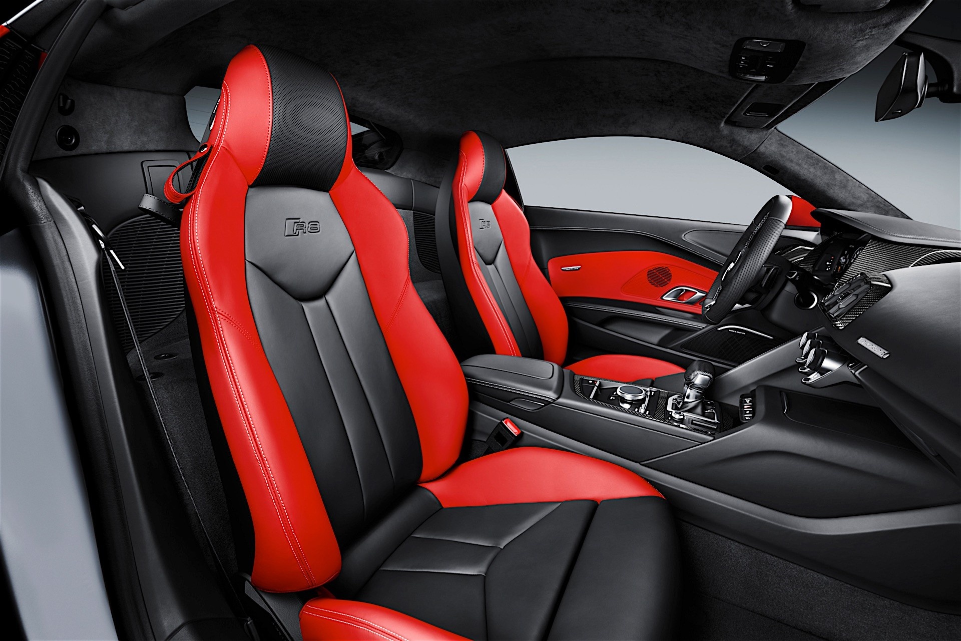 Audi R8 V10 ban dac biet anh 5